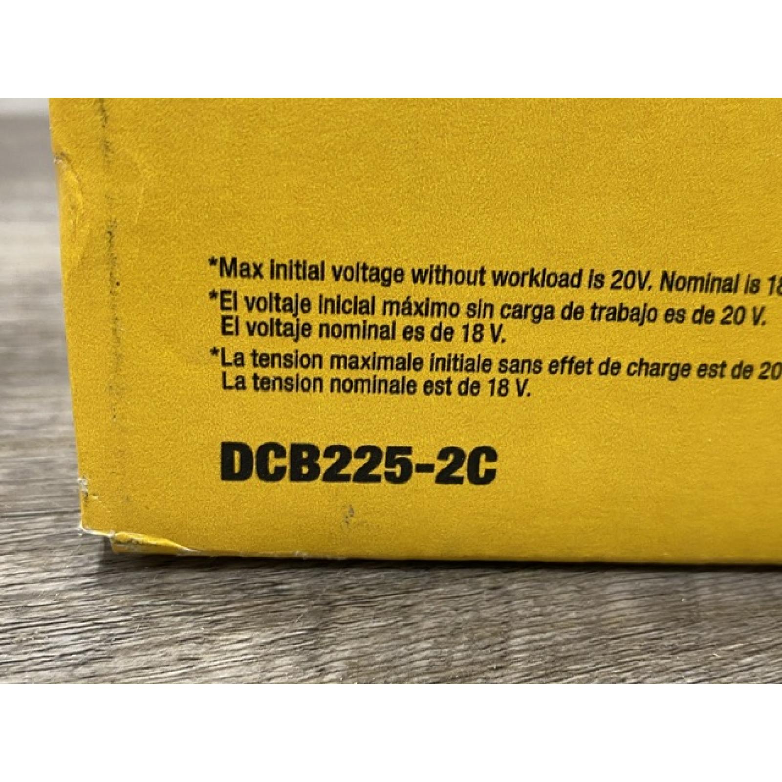 NEW - DEWALT 20V MAX Lithium-Ion Battery Kit with 5.0Ah and 2.0Ah Battery and Charger