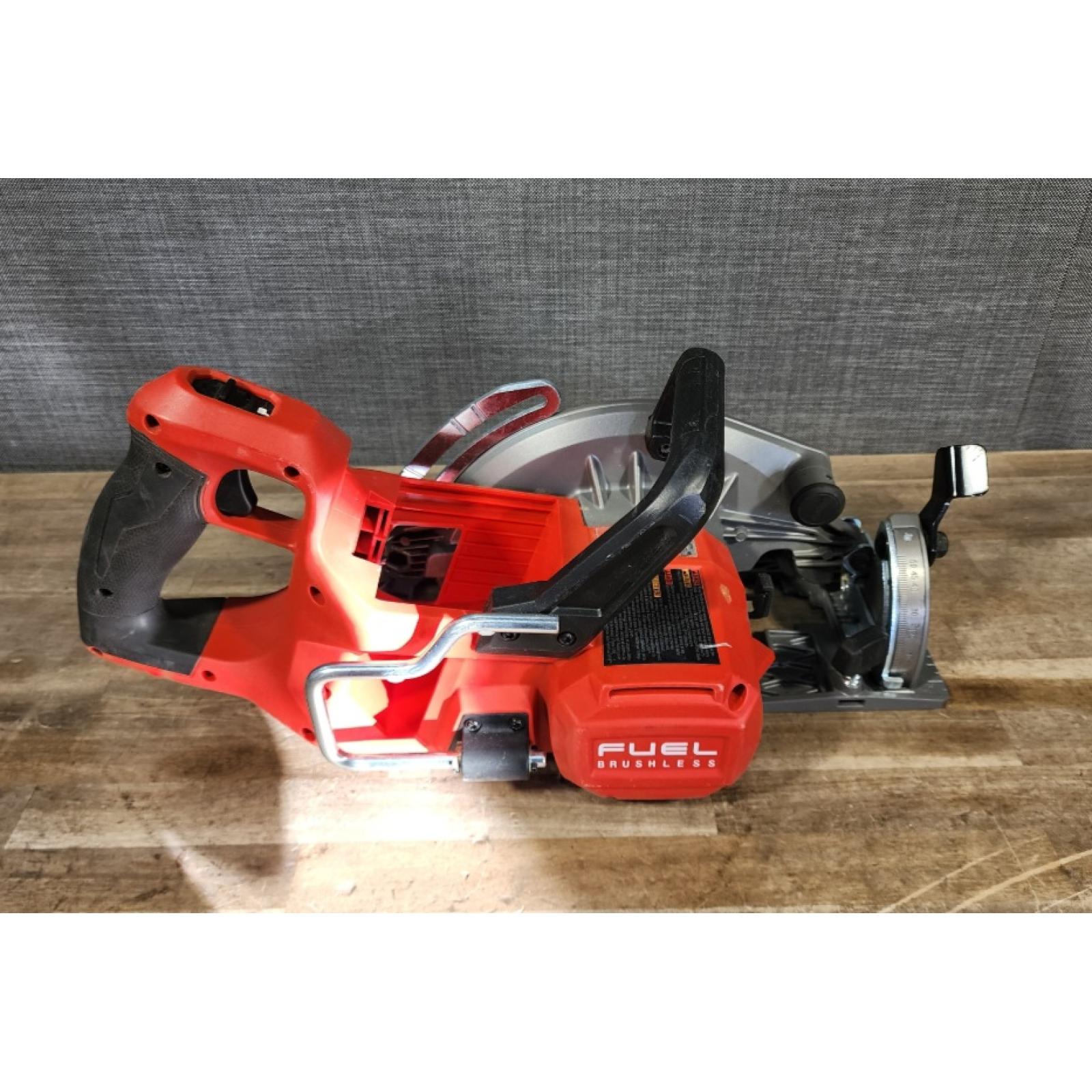HOUSTON LOCATION - AS-IS MILWAUKEE 7-1/4 REAR HANDLE CIRCULAR SAW (TOOL ONLY)