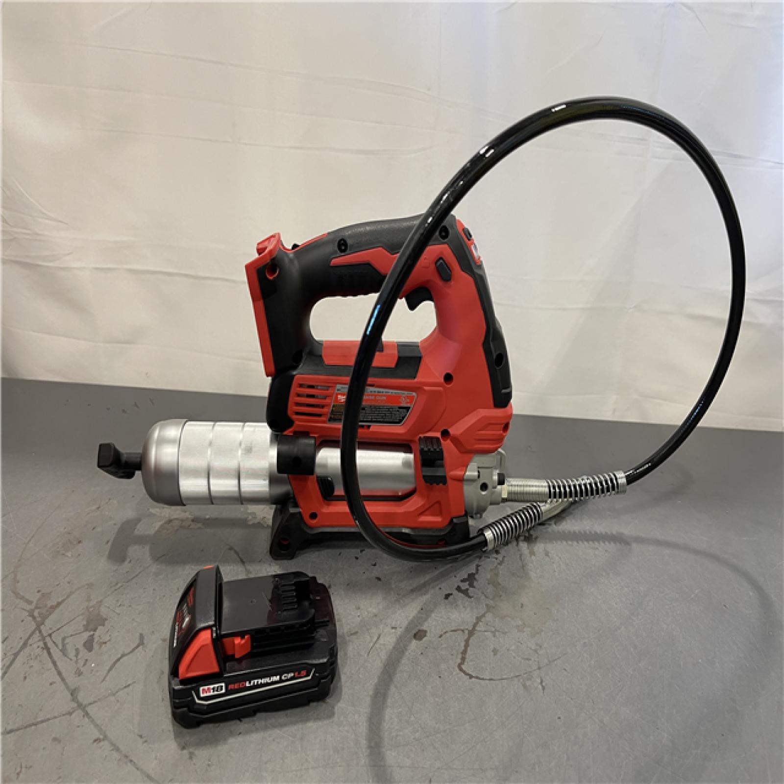 AS-IS - Milwaukee M18 18V Lithium-Ion Cordless Grease Gun 2-Speed Kit