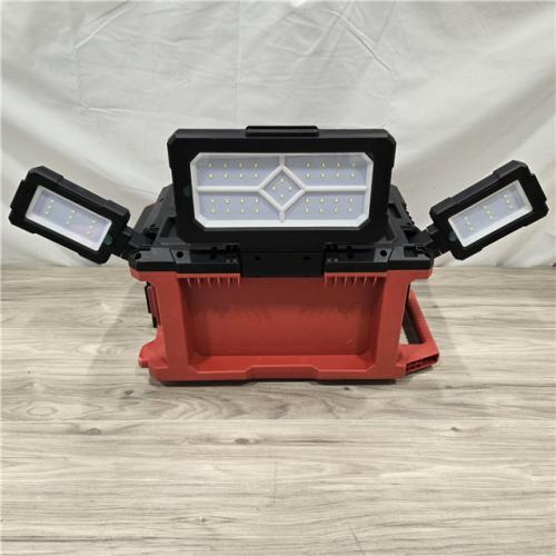 GOOD! - Milwaukee M18 PACKOUT Light/Charger