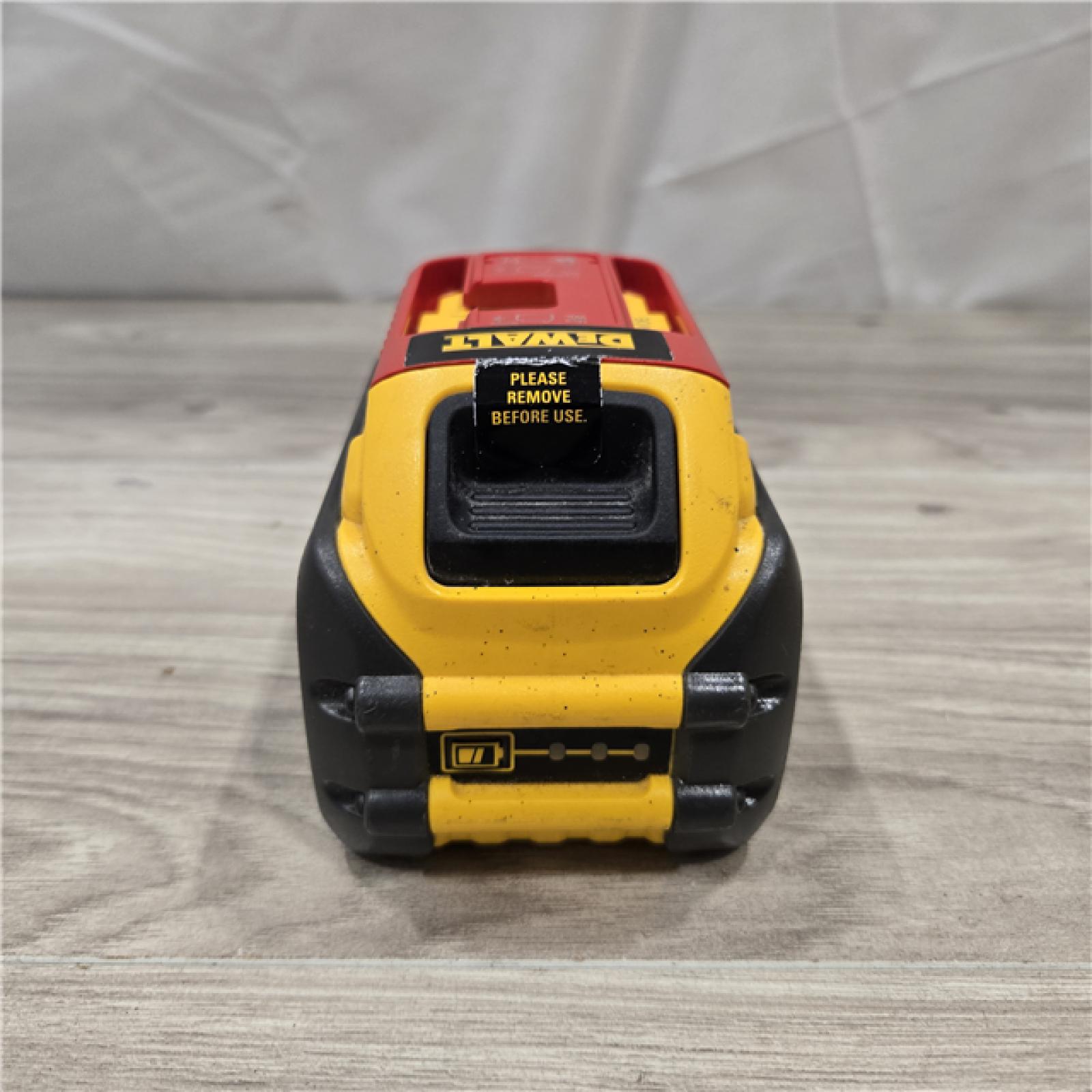 DEWALT FLEXVOLT 20V/60V MAX Lithium-Ion 6.0Ah Battery Pack with 6 Amp Output Charger