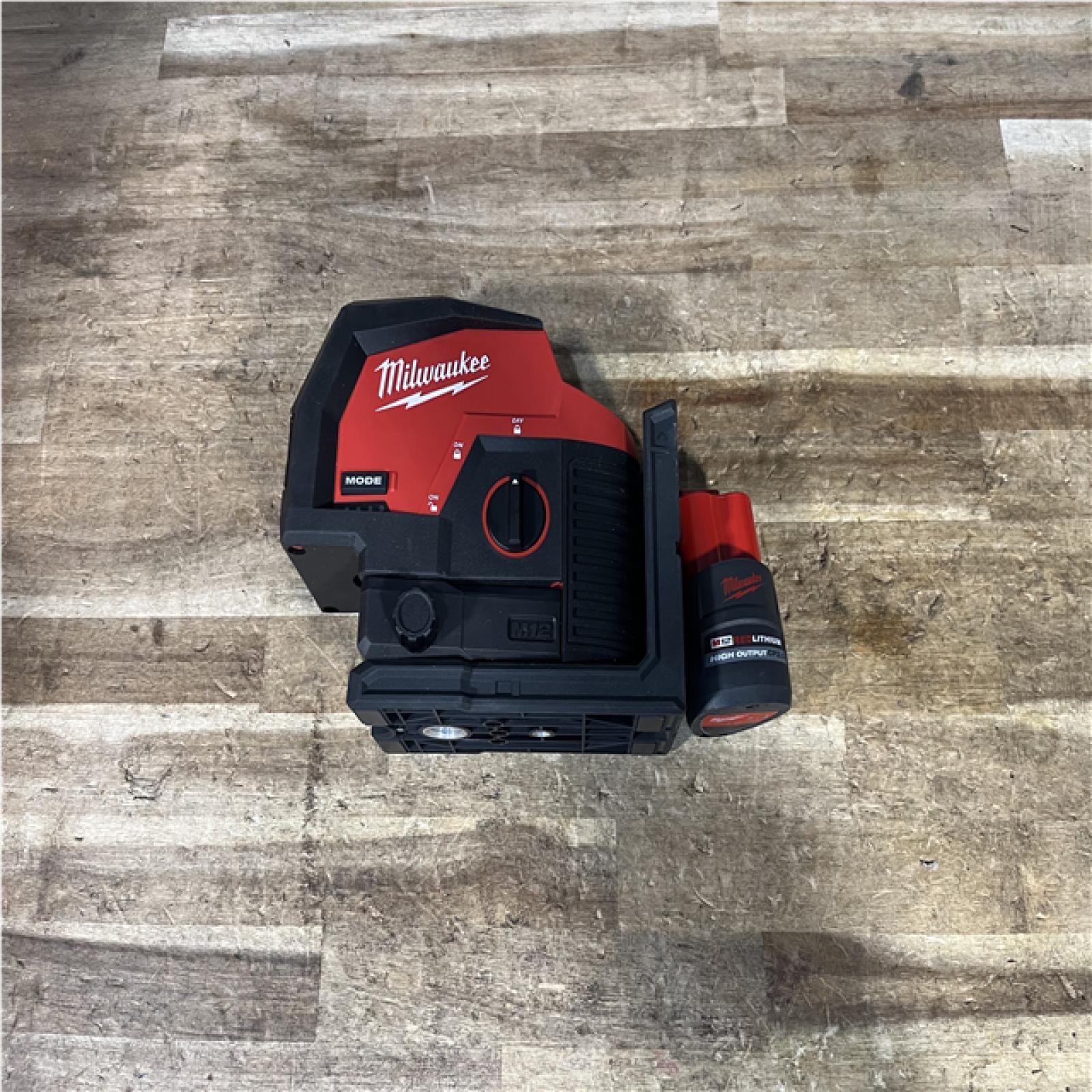 Houston Location AS-IS Milwaukee 12-Volt Lithium-Ion Cordless Green 125 ft. Cross Line and Plumb Points Laser Level (Tool-Only)