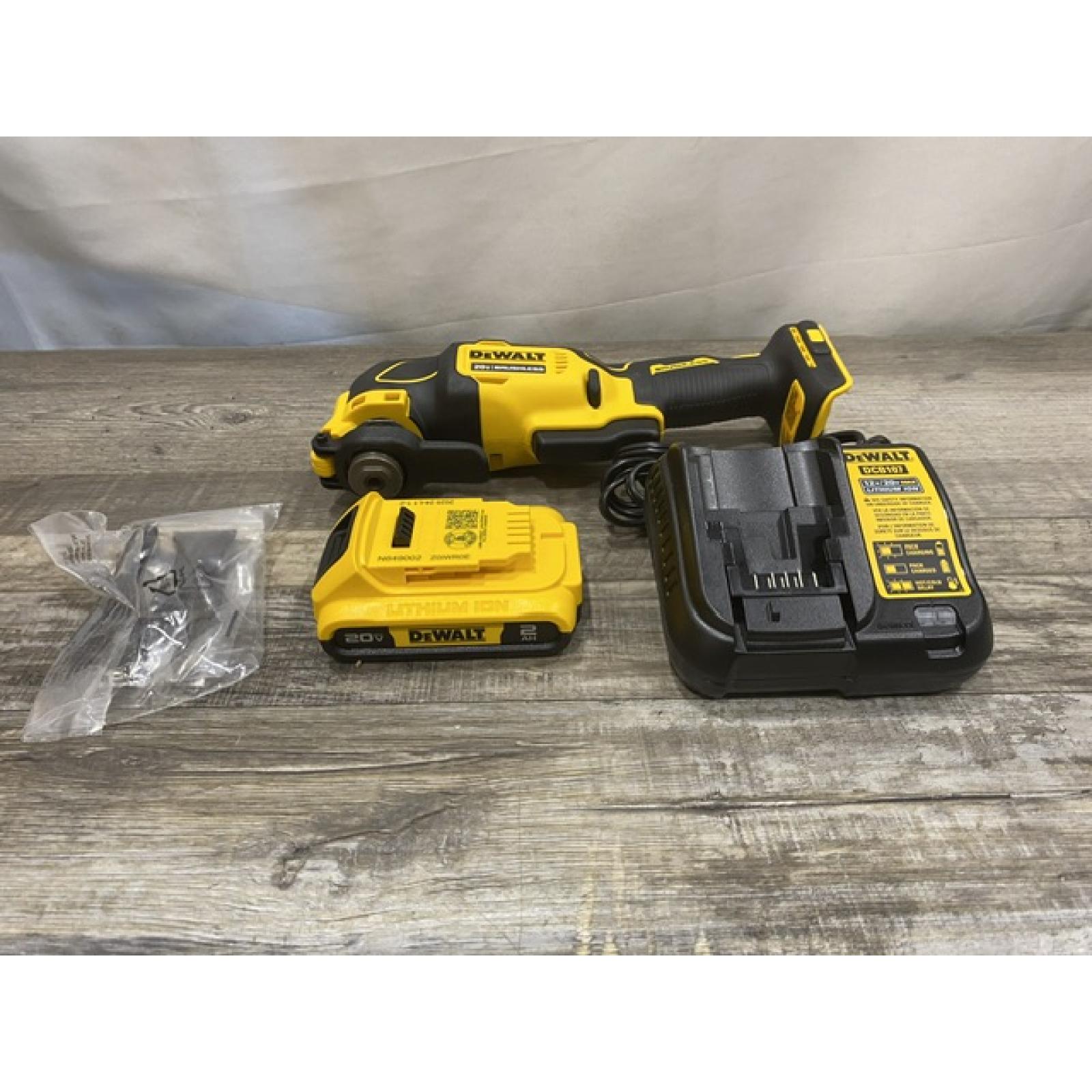 AS-IS DEWALT ATOMIC 20V MAX Cordless Brushless Oscillating Multi Tool Kit