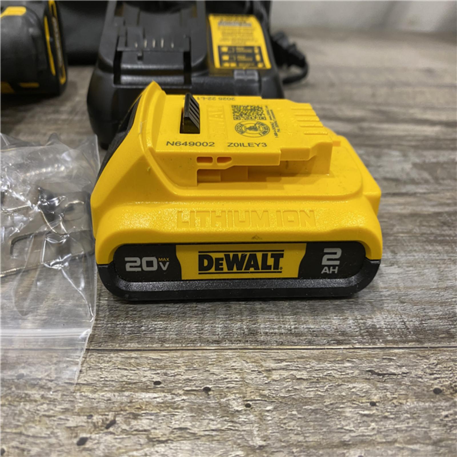 AS-IS DEWALT Atomic 20V Max Lithium-Ion Brushless Cordless Compact 1/4 in. Impact Driver Kit
