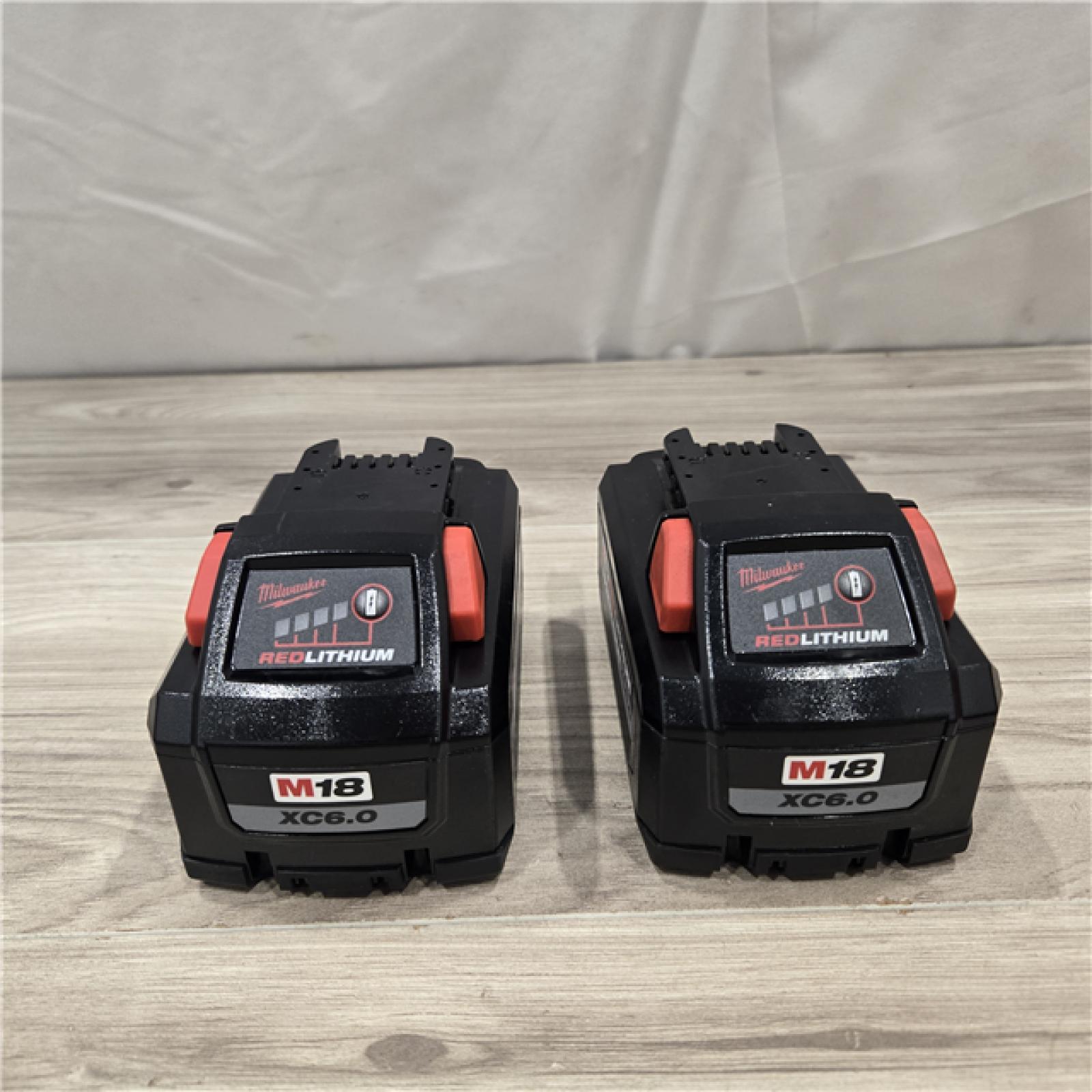 AS-IS Milwaukee 18V Lithium-Ion High Output Starter Kit