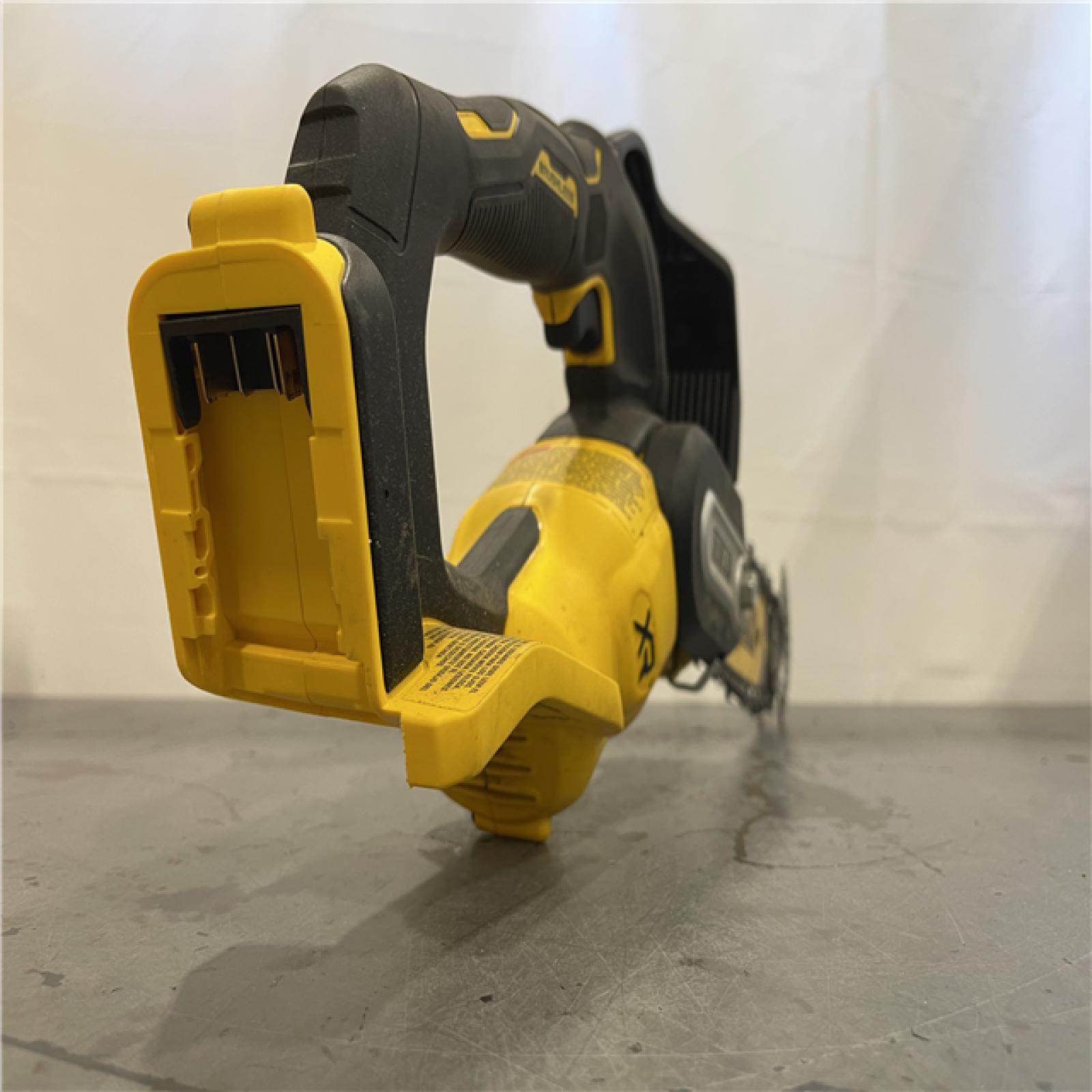 AS-IS - DeWalt 20V MAX 8 in. Brushless Cordless Battery Powered Pruning Chainsaw