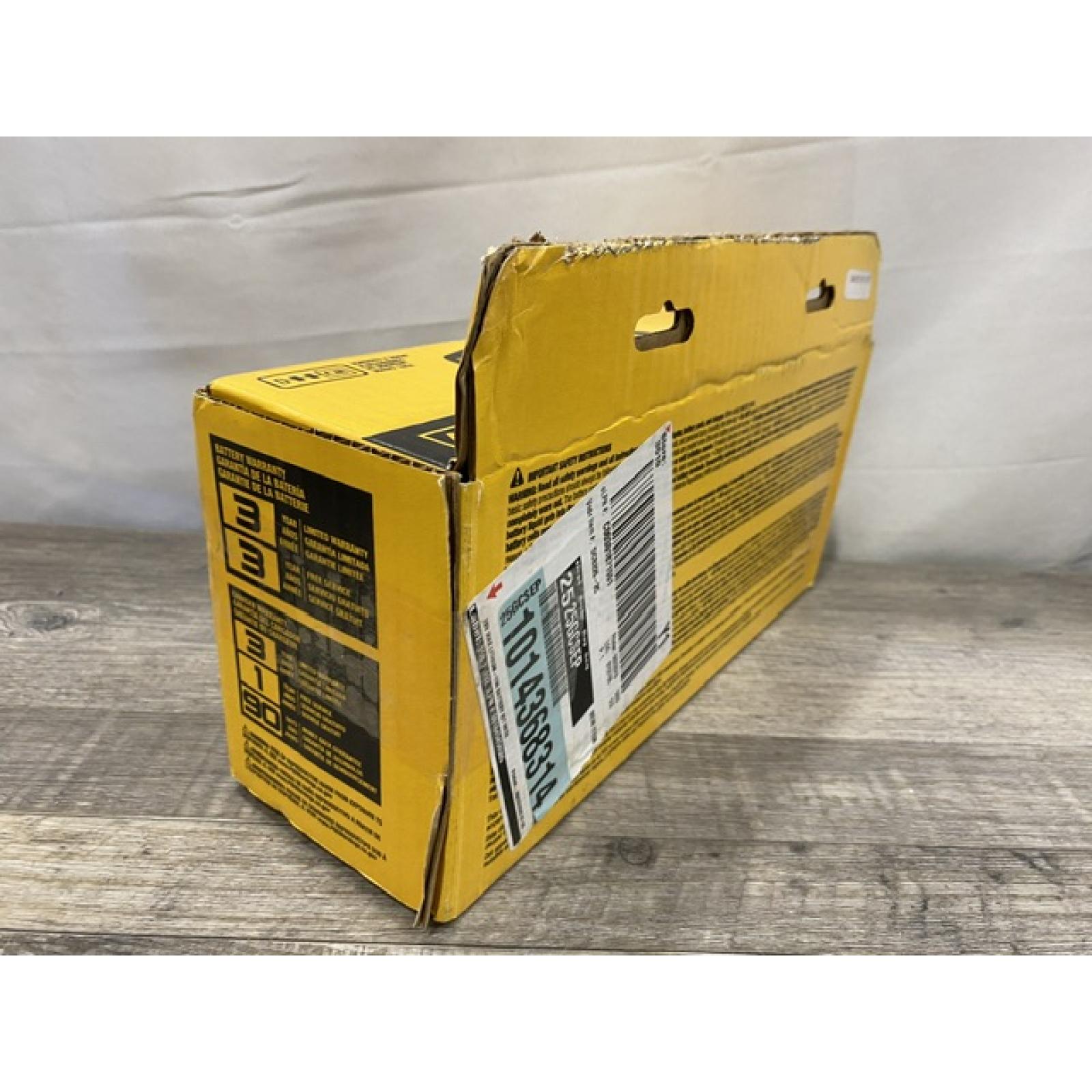 NEW - DEWALT 20V MAX Lithium-Ion Battery Kit with 5.0Ah and 2.0Ah Battery and Charger