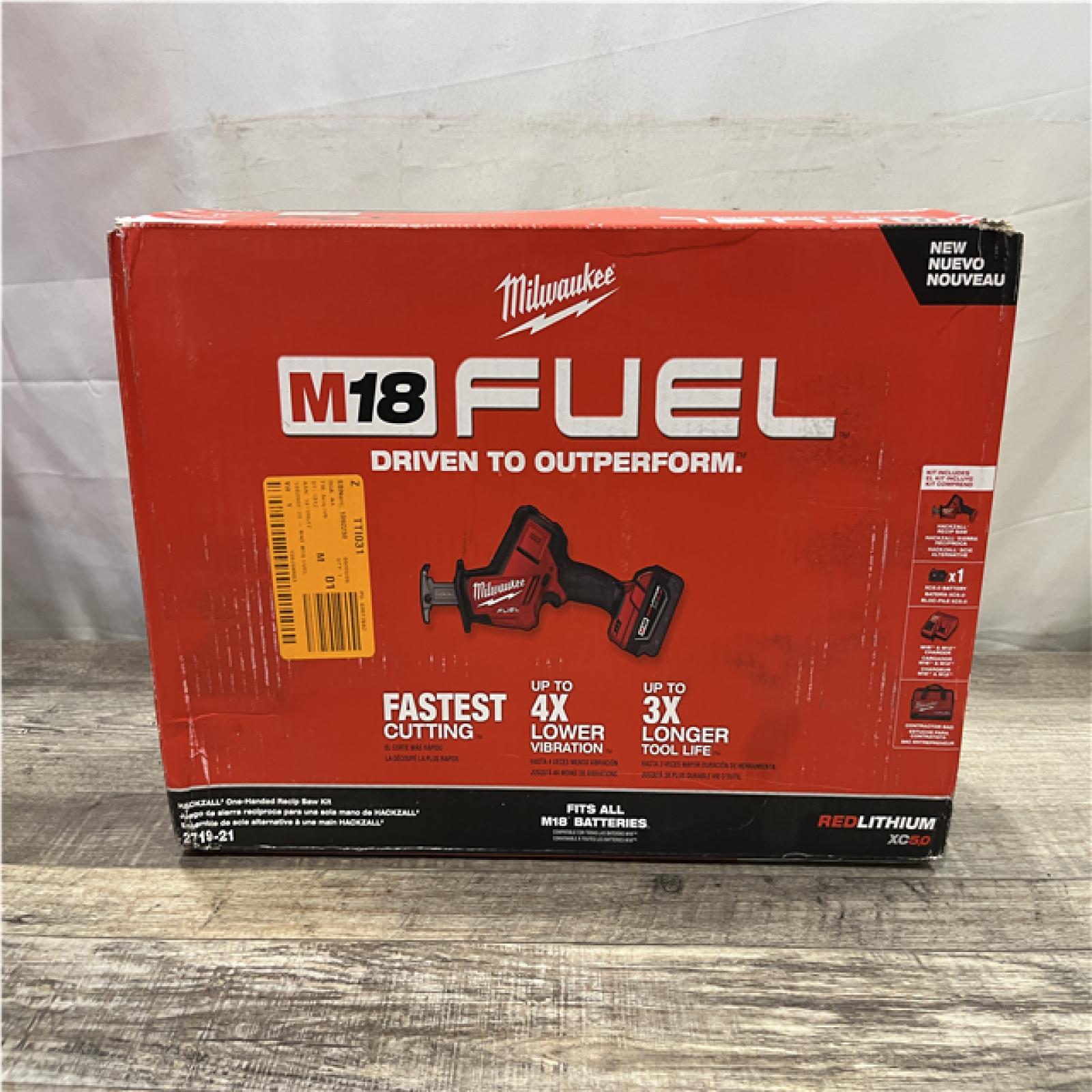 NEW - Milwaukee  FUEL 18V Lithium-Ion Brushless Cordless HACKZALL Reciprocating Saw Kit