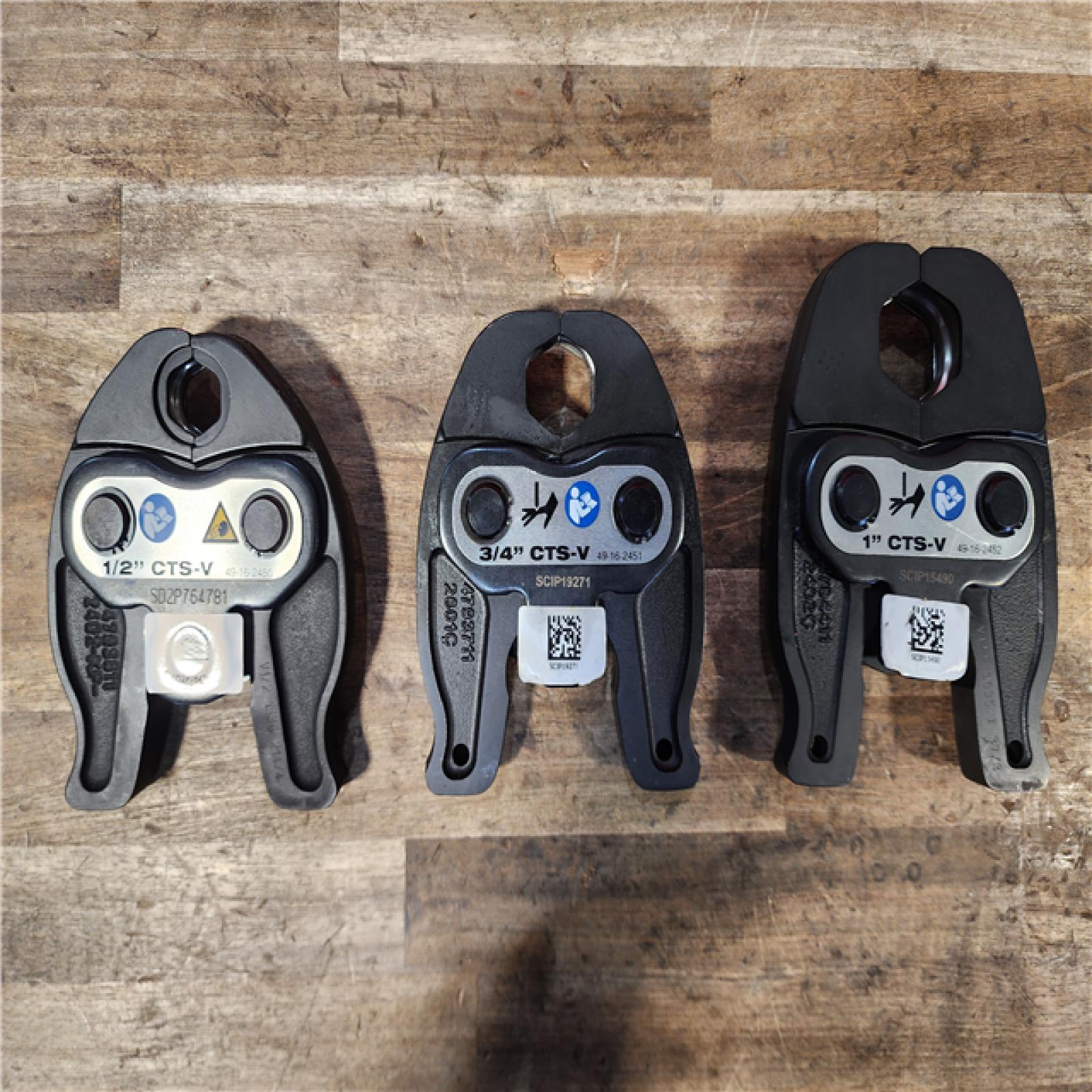 HOUSTON LOCATION - AS-IS (APPEARS LIKE NEW) MILWAUKEE 12-Volt Lithium-Ion Force Logic Cordless Press Tool Kit