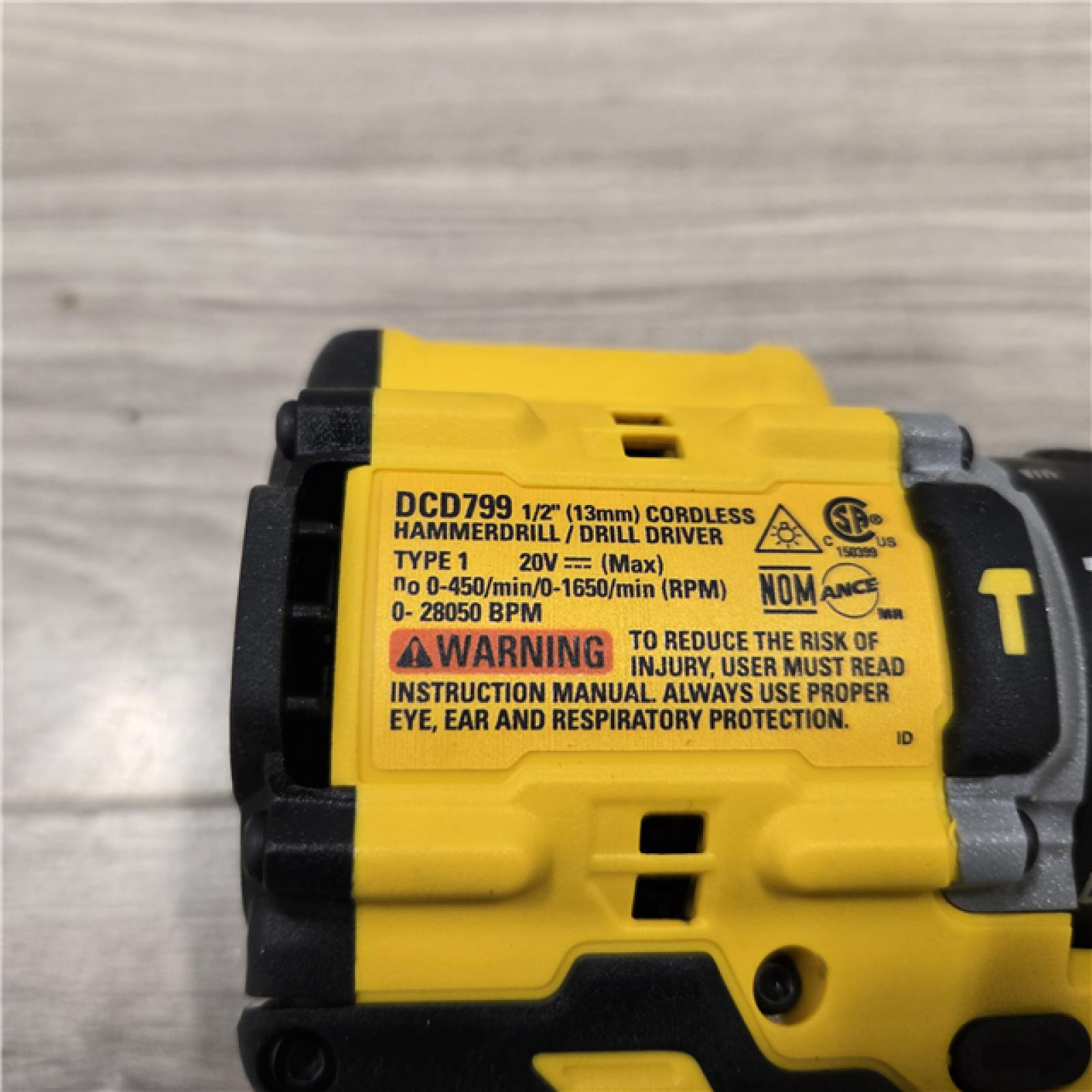 AS-IS DeWalt ATOMIC 20V Cordless 1/2 in. Hammer Drill Kit