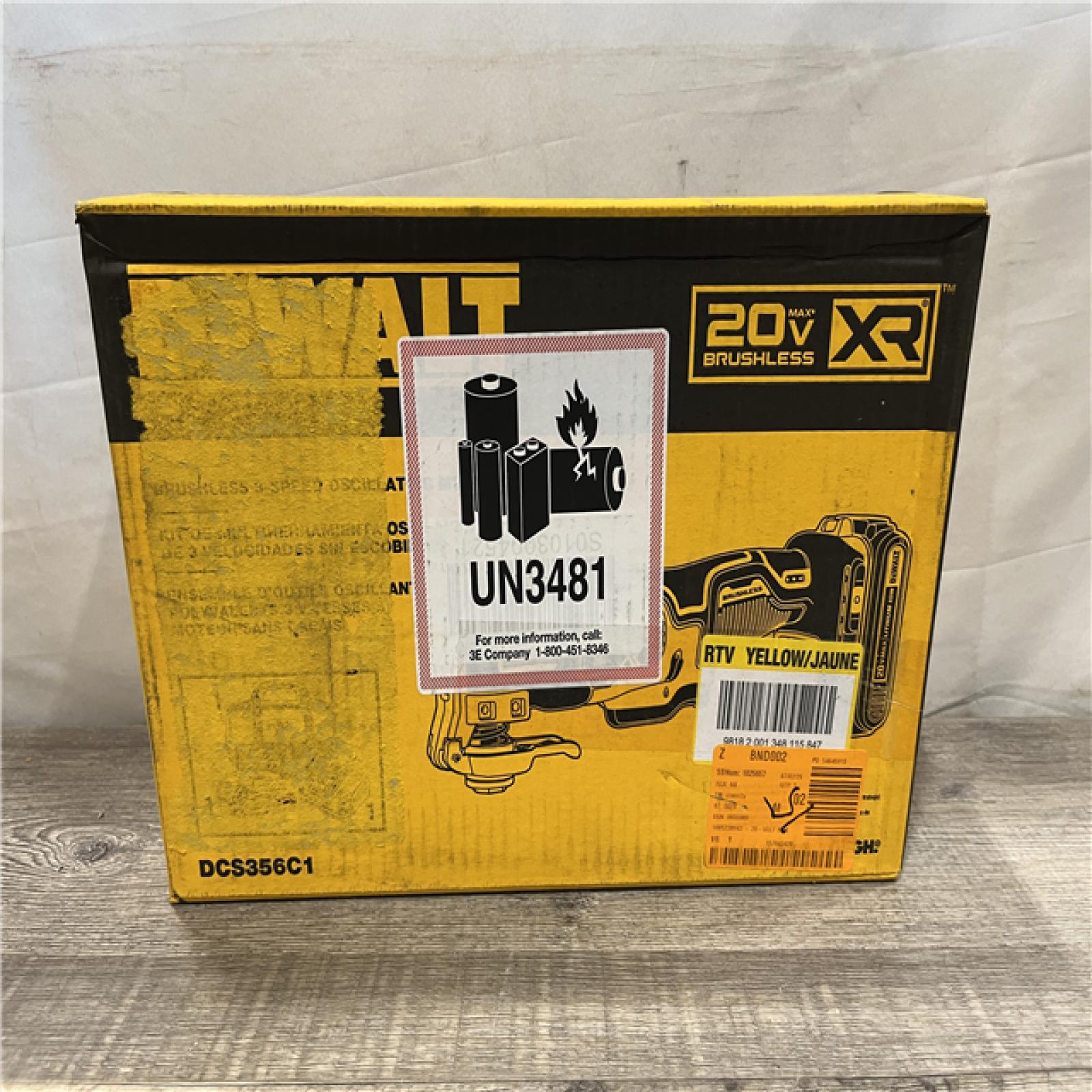 NEW - DEWALT 20V MAX XR Cordless Brushless 3-Speed Oscillating Multi Tool Kit