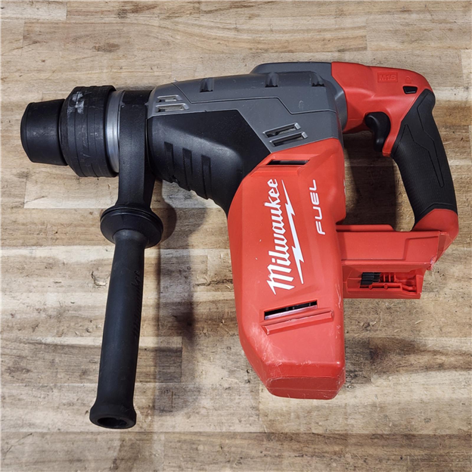 HOUSTON LOCATION - AS-IS Milwaukee FUEL 18V Lithium-Ion Brushless Cordless 1-9/16 in. SDS-Max Rotary Hammer (Tool-Only)