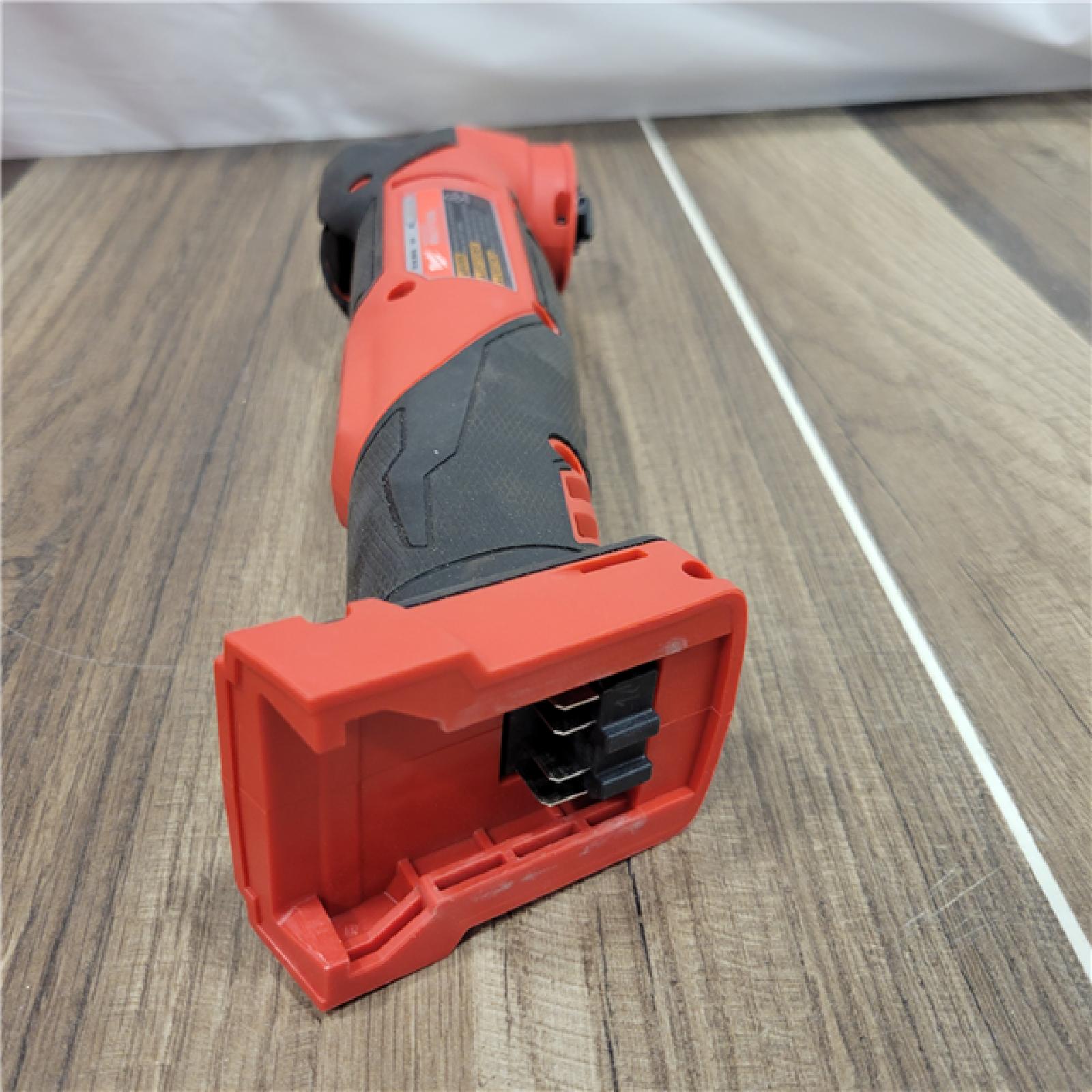 AS-IS Milwaukee M18 FUEL 18V Lithium-Ion Cordless Brushless Oscillating Multi-Tool (Tool-Only)