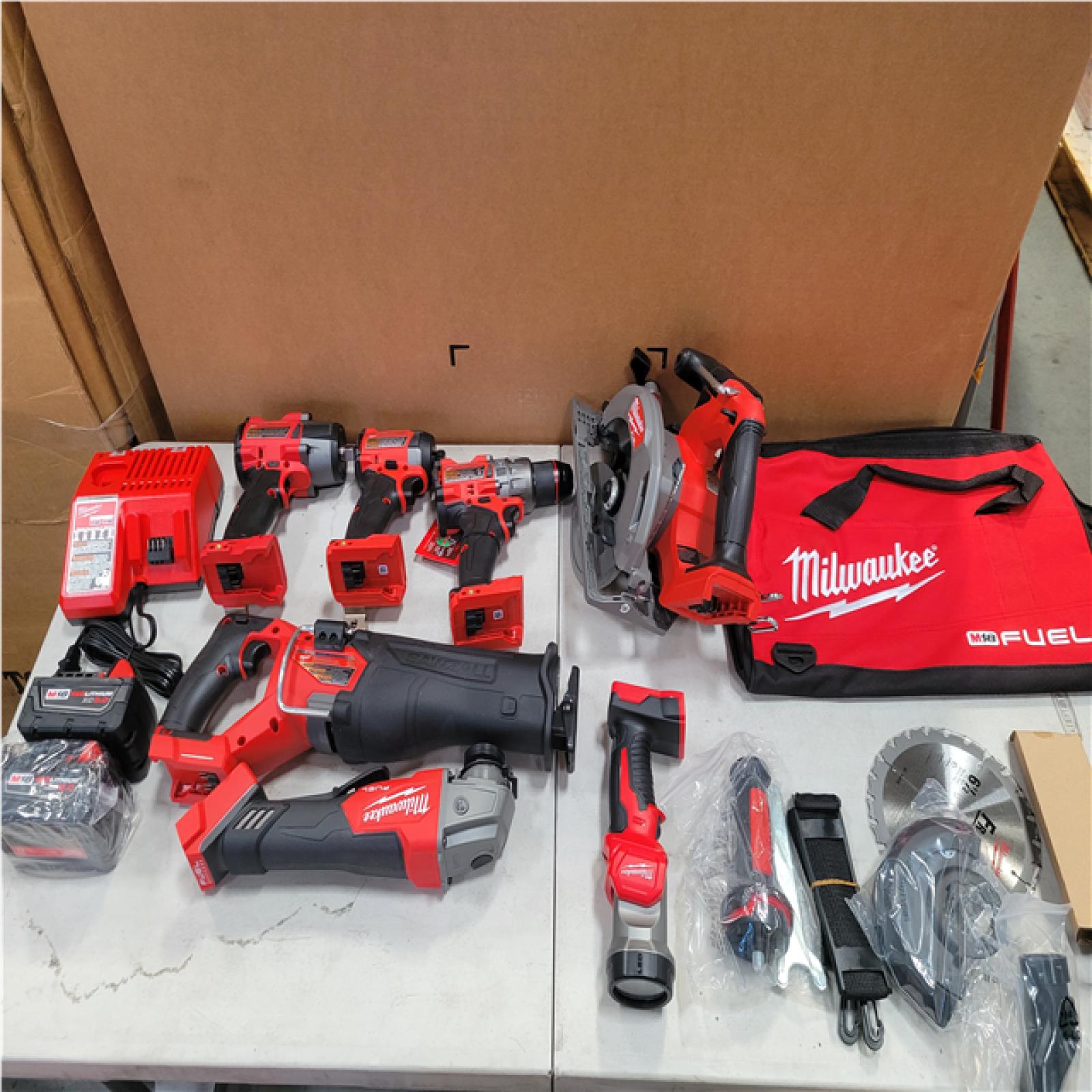 CALIFORNIA AS-IS MILWAUKEE M18 FUEL 7-TOOL COMBO KIT