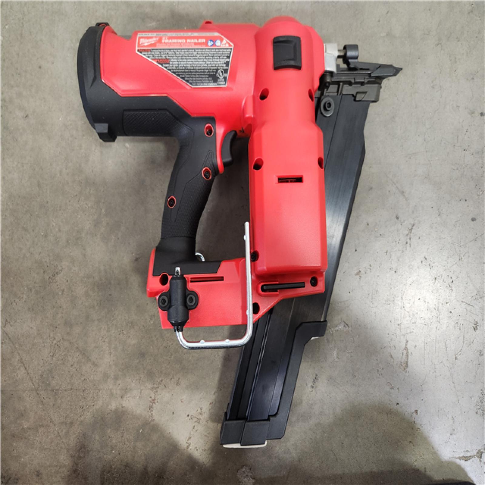 Phoenix Location NEW Milwaukee M18 FUEL 3-1/2 in. 18-Volt 21-Degree Lithium-Ion Brushless Cordless Framing Nailer (Tool-Only) 2744-20