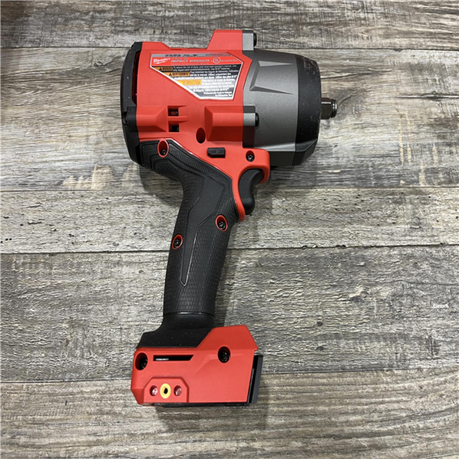 AS-IS Milwaukee FUEL 18V Lithium-Ion Brushless Cordless 1/2 in. Impact Wrench w/Friction Ring Kit