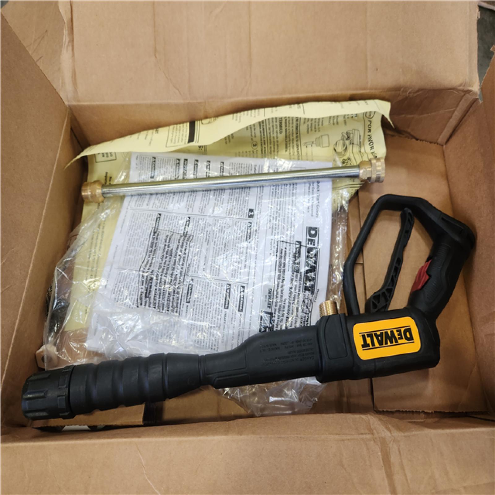 Phoenix NEW DEWALT 3400 PSI 2.5 GPM Gas Pressure Washer with Maintenance-Free Pump  Heavy-Duty Commercial Cold Water Power Washer