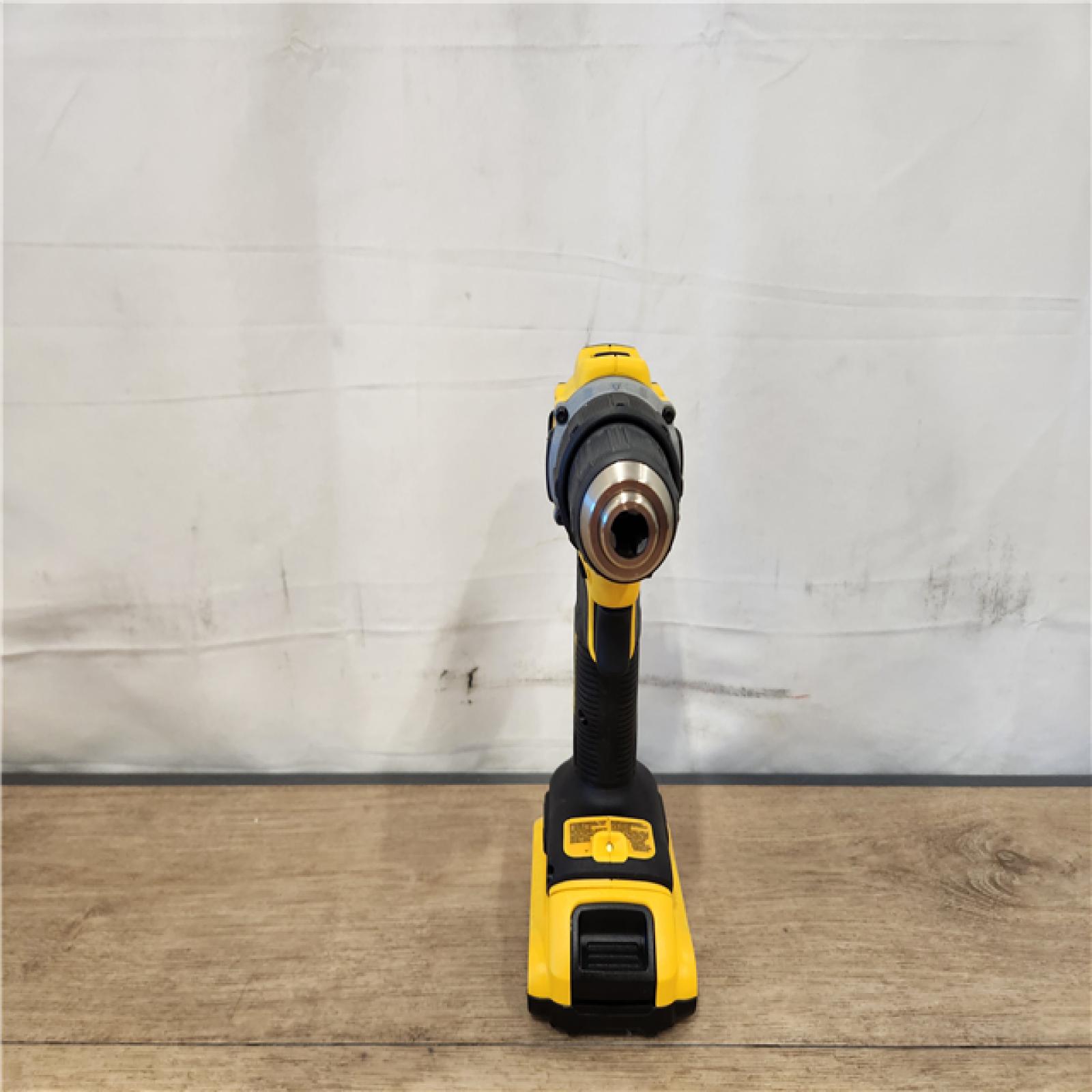 AS-IS- DEWALT DCD794D1 20V  Cordless.5 in Drill Driver  2 Ah