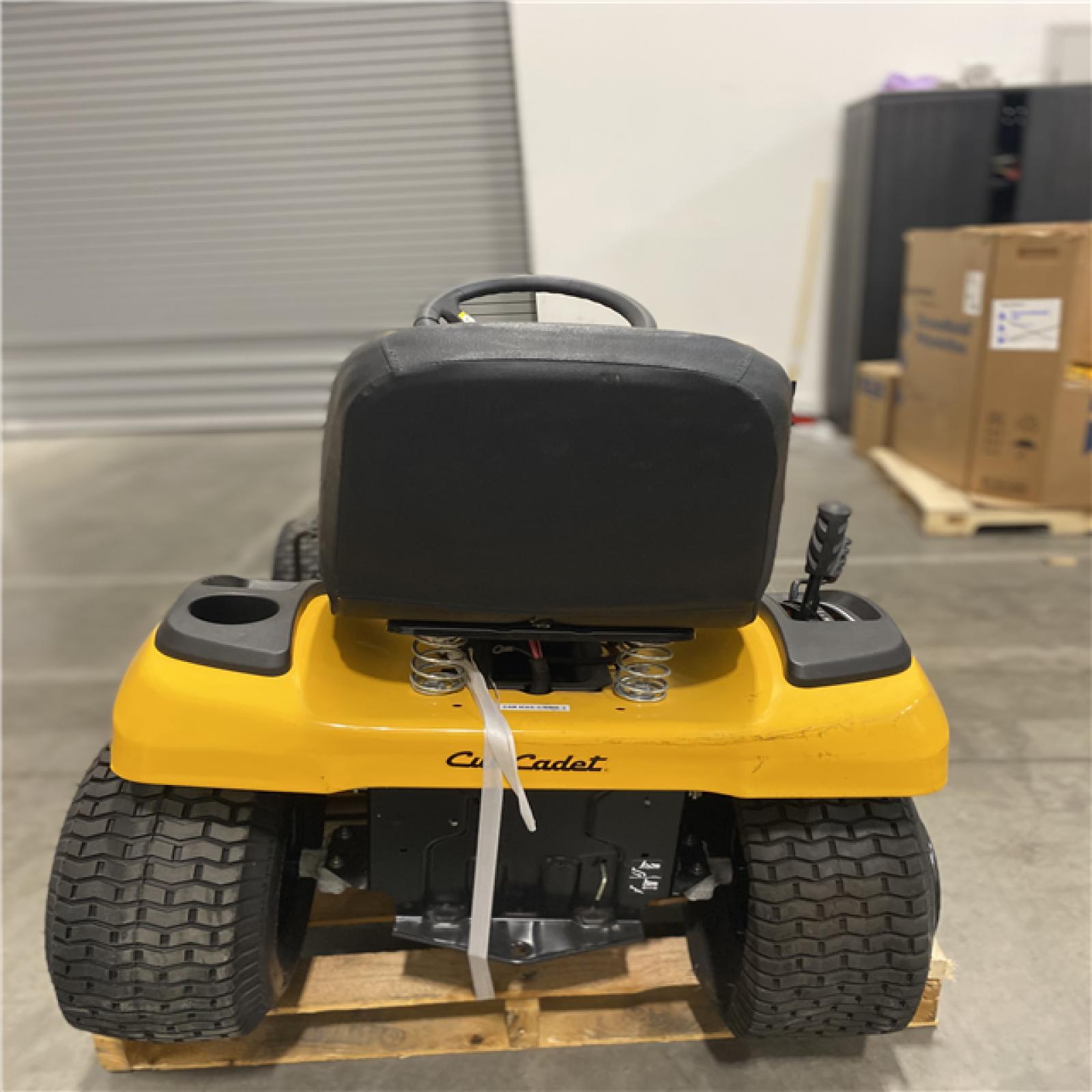 Dallas Location - As-Is Cub Cadet XT1 Enduro LT 42 in.Gas Riding Lawn Tractor