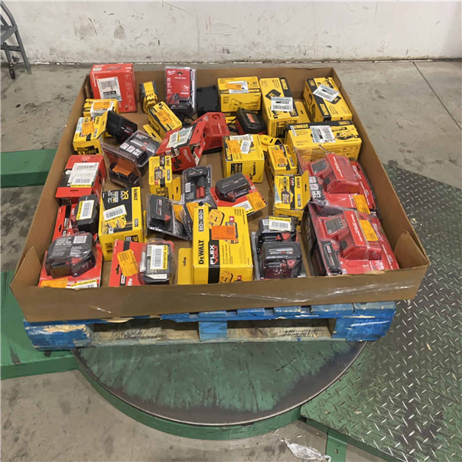 Dallas Location - As-Is Battery Tool Pallet