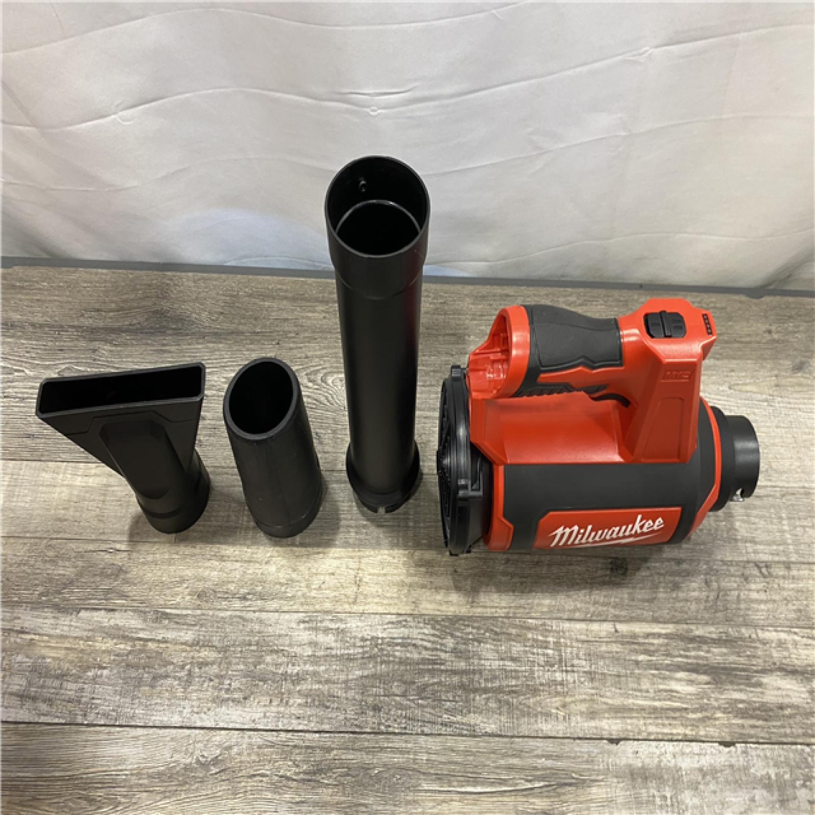 AS-IS Milwaukee 12V Lithium-Ion Cordless Compact Spot Blower (Tool-Only)