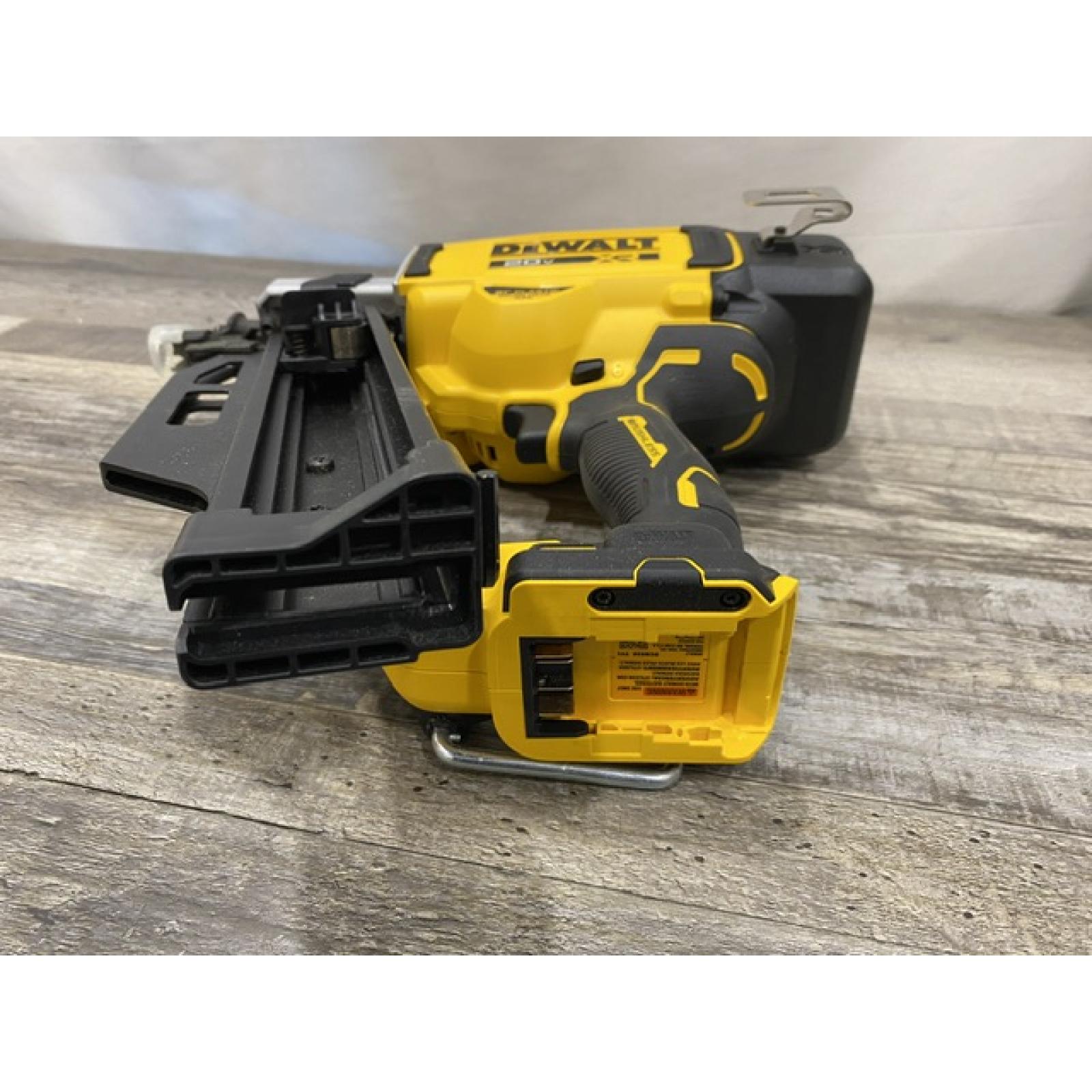 AS-IS DEWALT 20-Volt 21° Cordless Framing Nailer (Tool-Only)