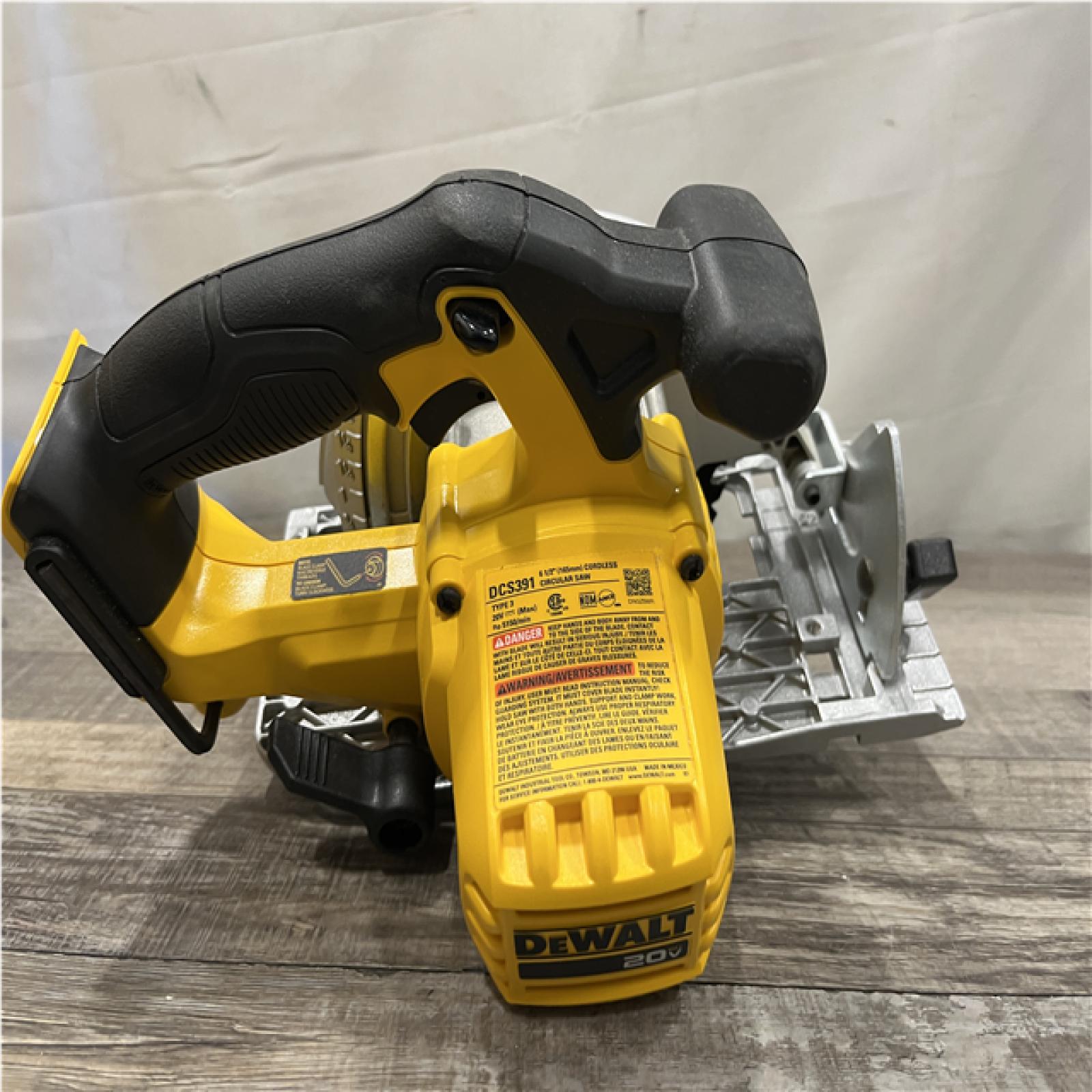 AS-IS DEWALT 20-Volt MAX Lithium-Ion Cordless 6-1/2 in. Circular Saw (Tool-Only)