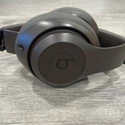 AS-IS Beats Studio Pro Wireless - Brown