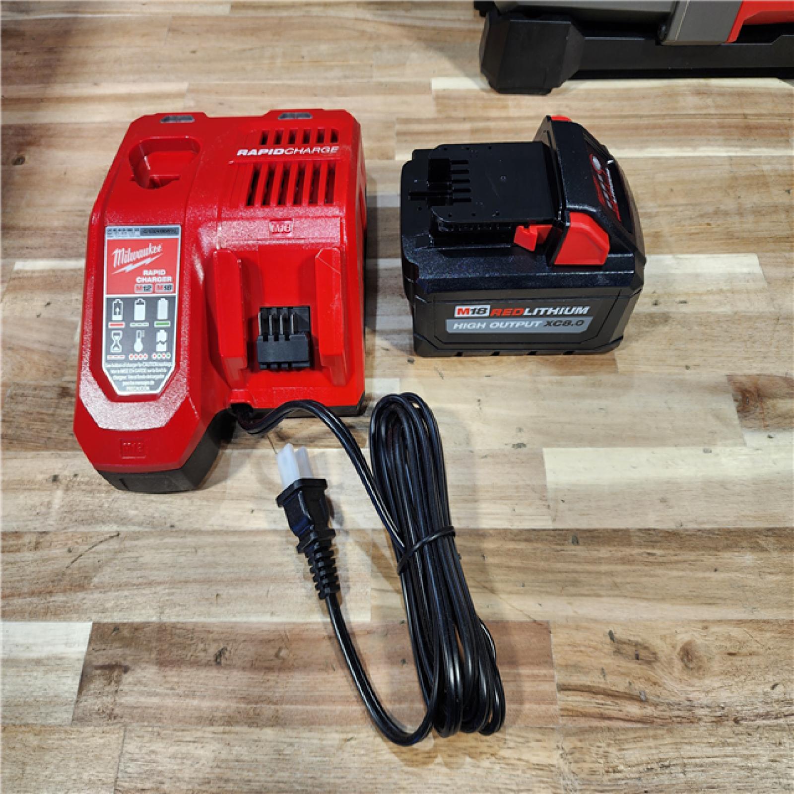 HOUSTON LOCATION - AS-IS (APPEARS LIKE NEW) M18 18V Lithium-Ion Cordless 5 CFM Vacuum Pump Kit