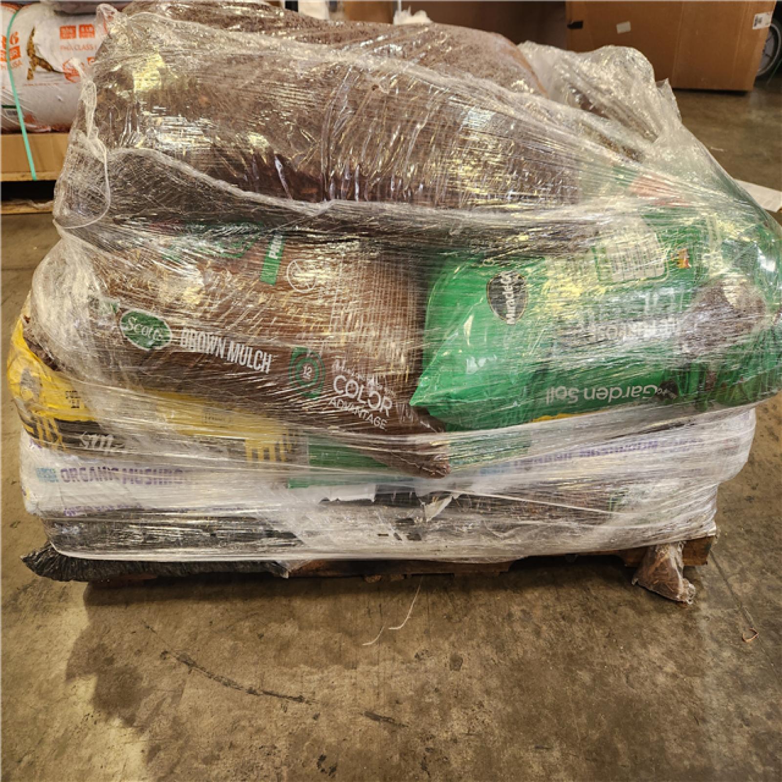 Phoenix Mixed Bags Of Gardening Soil  Mulch and Compost (19-Bags)