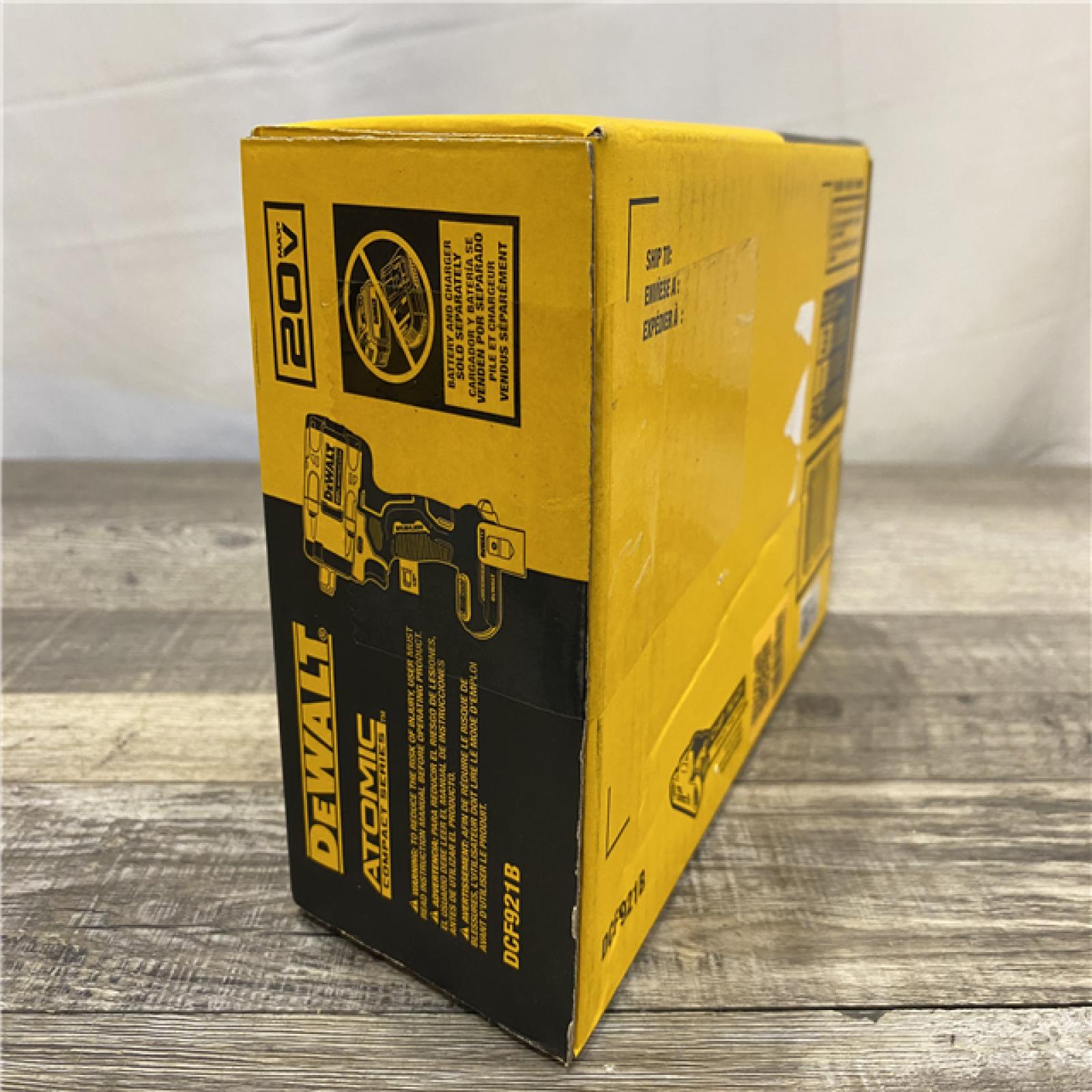 NEW - DEWALT ATOMIC 20V MAX Cordless Brushless 1/2 in. Variable Speed Impact Wrench (Tool Only)