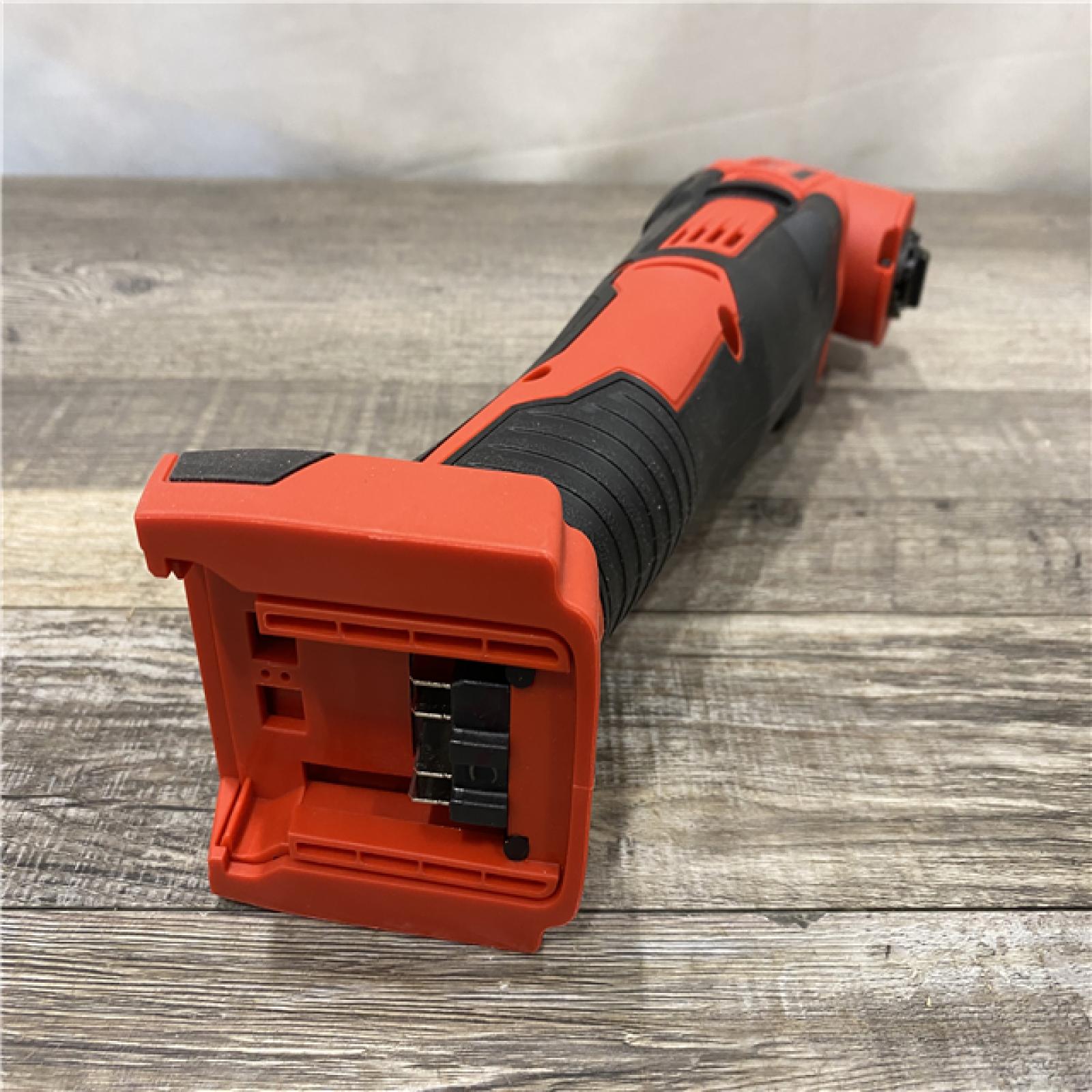 AS-IS Milwaukee 18V Lithium-Ion Cordless Oscillating Multi-Tool (Tool-Only)