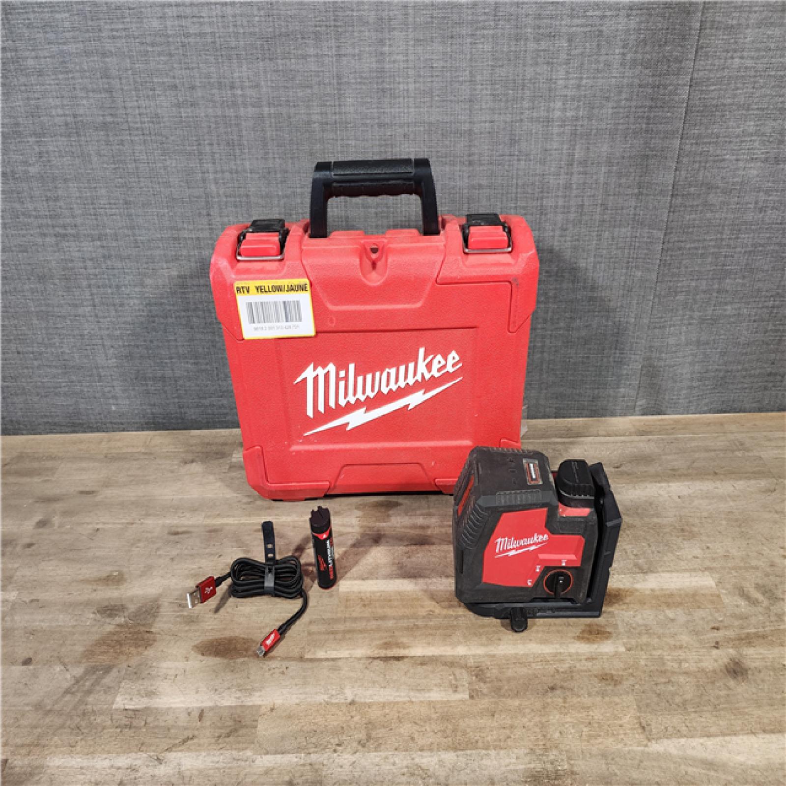 HOUSTON LOCATION - AS-IS MILWAUKEE 100 Ft. REDLITHIUM Lithium-Ion USB Green Rechargeable Cross Line Laser Level