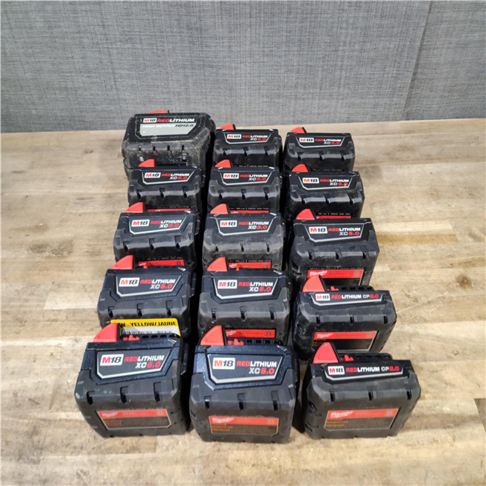 HOUSTON LOCATION - AS-IS MILWAUKEE BATTERY PACK QTY - 15