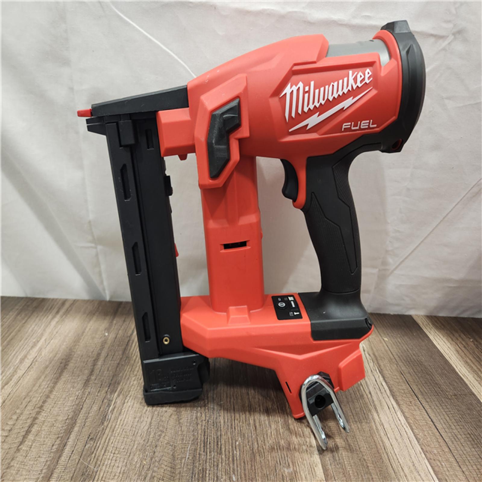 AS-IS- MILWAUKEE FUEL 18V Cordless 18-Gauge 1/4 in. Narrow Crown Stapler (Tool-Only)