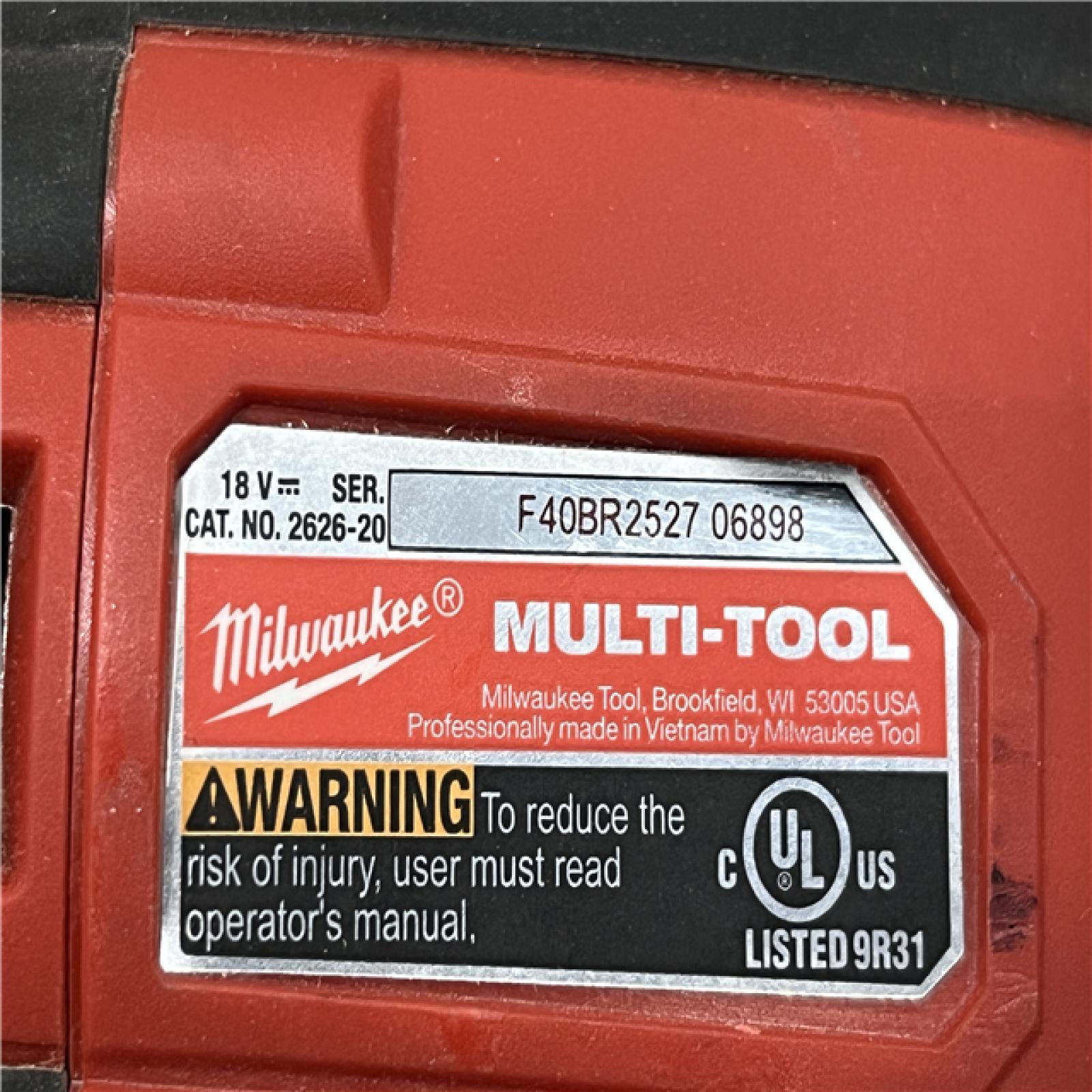 AS-IS Milwaukee 18V Lithium-Ion Cordless Oscillating Multi-Tool (Tool-Only)