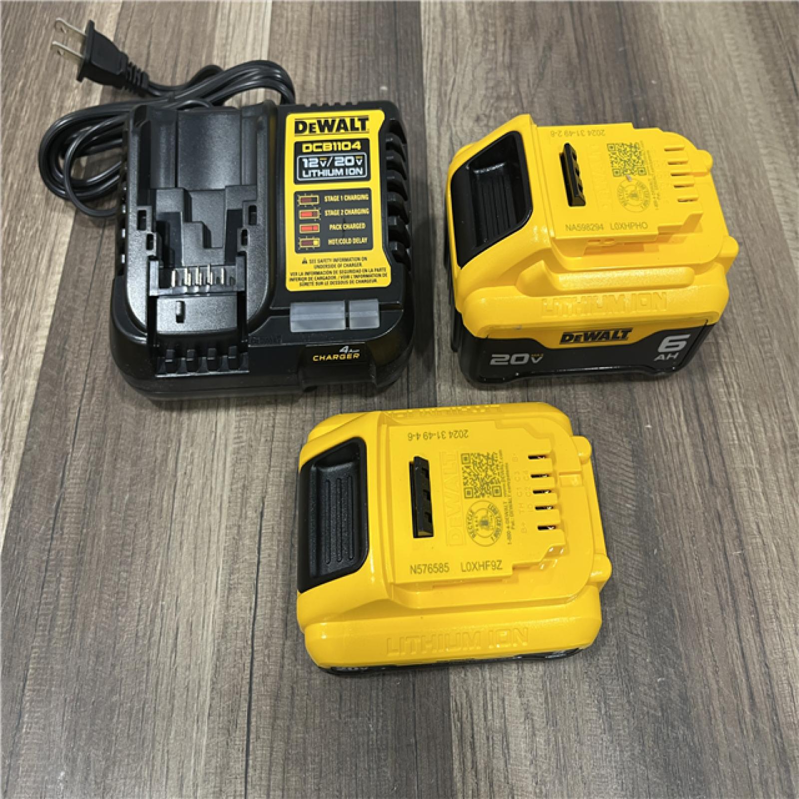AS-IS DEWALT 20V MAX Lithium-Ion 6.0Ah and 4.0Ah Battery and Charger Starter Kit