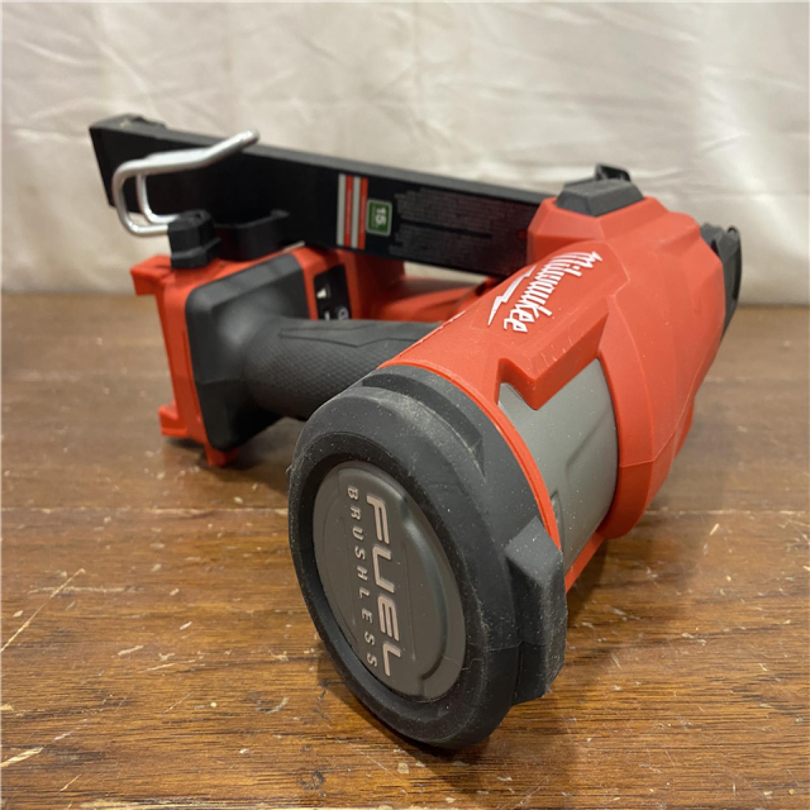 AS-ISMilwaukee 2839-20 M18 FUEL 15 Ga. 18 Volt Brushless Angled Finish Nailer