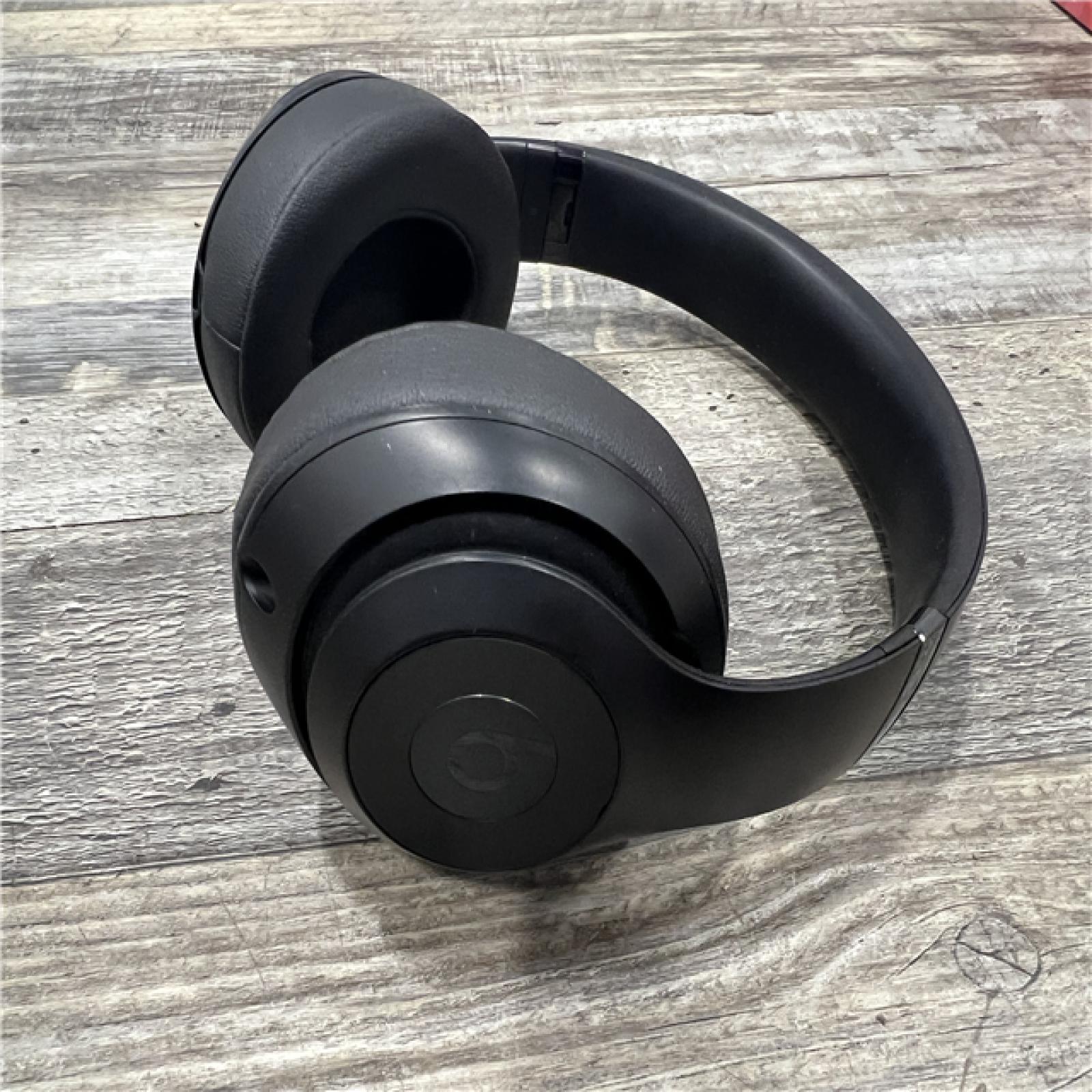 AS-IS Beats Studio3 Wireless Noise Cancelling Headphones with Apple W1 Headphone Chip- Matte Black