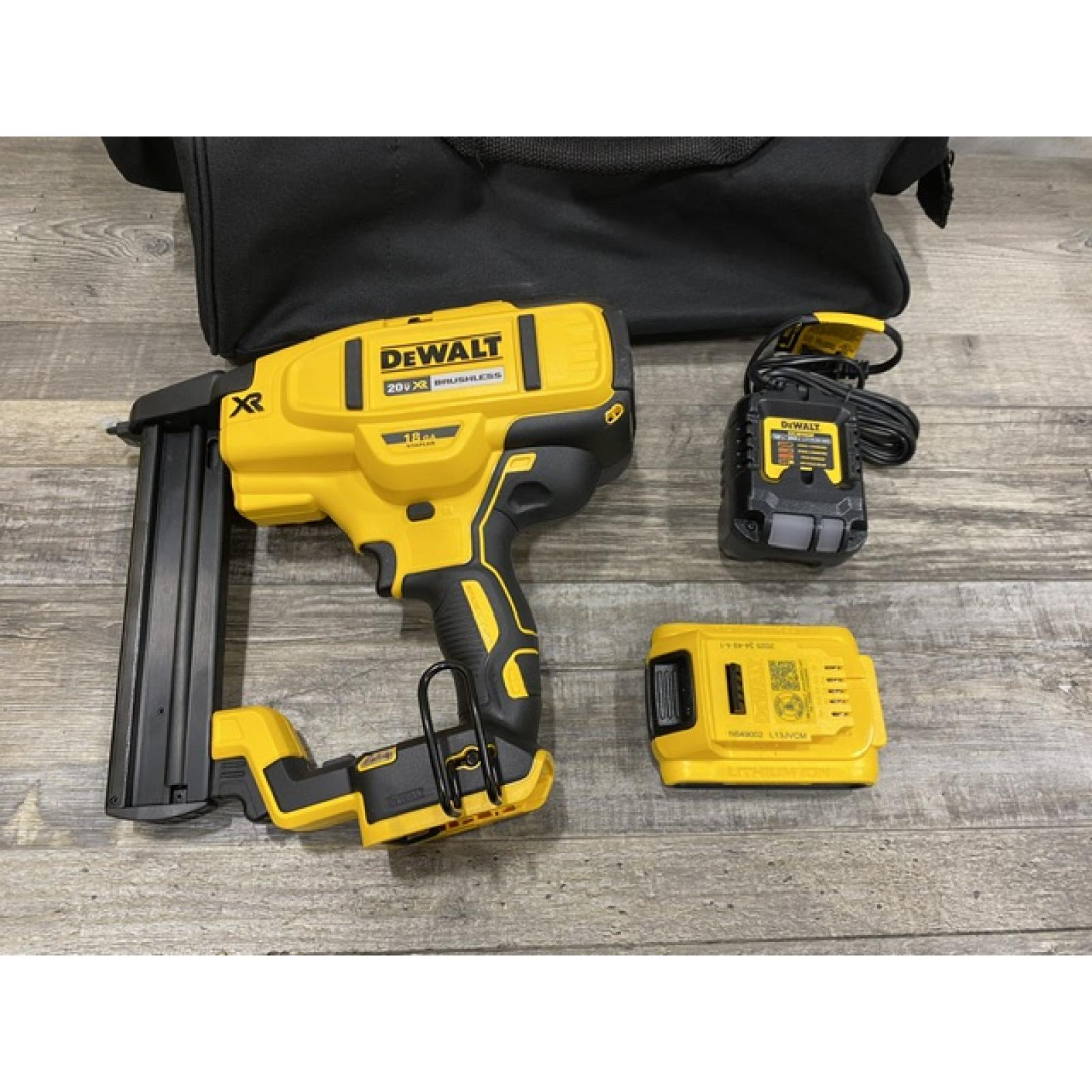 AS-IS DEWALT 20V MAX XR Lithium-Ion Cordless 18-Gauge Narrow Crown Stapler Kit