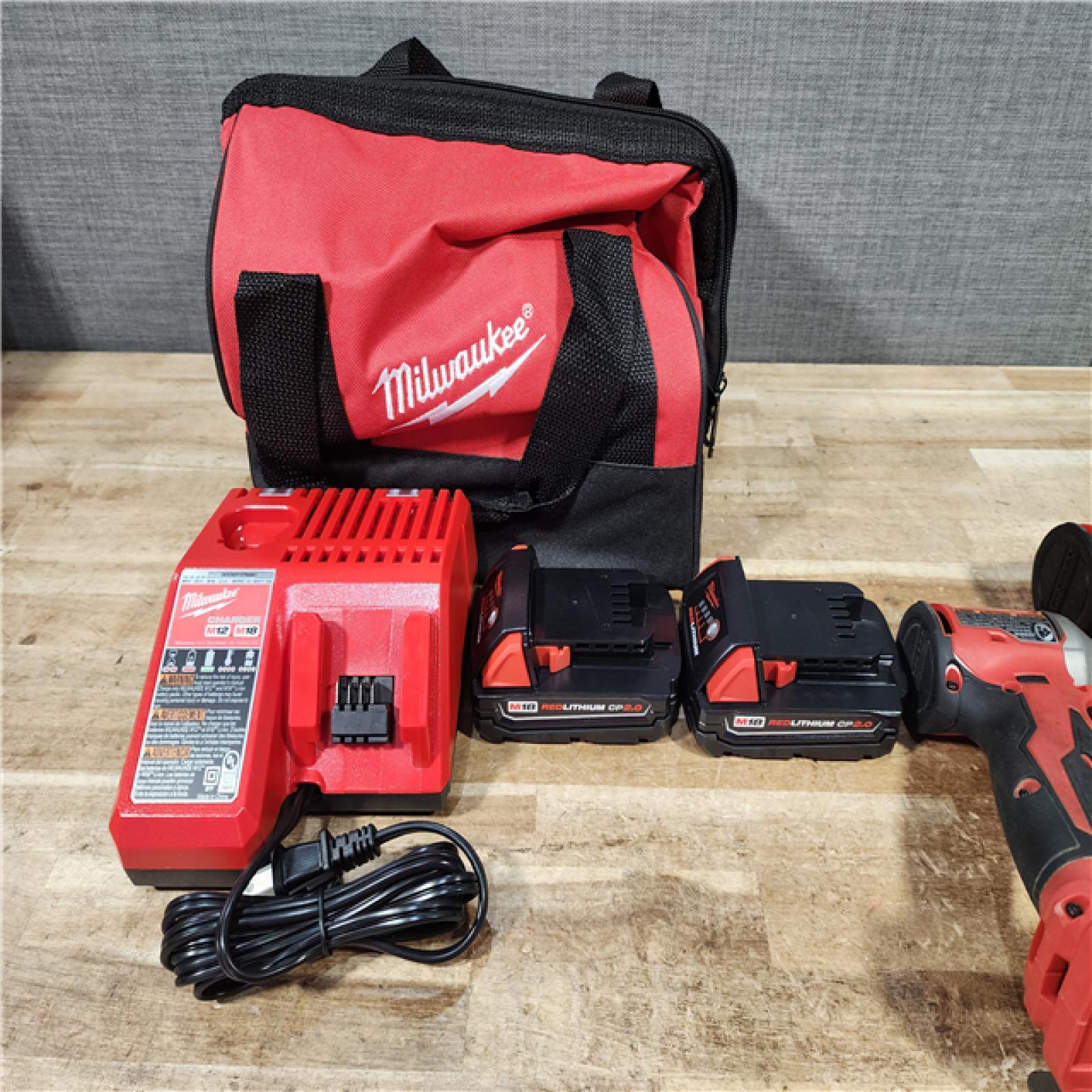 HOUSTON LOCATION - AS - IS Milwaukee 18V Lithium-Ion Brushless Cordless Compact Drill/Impact Combo Kit