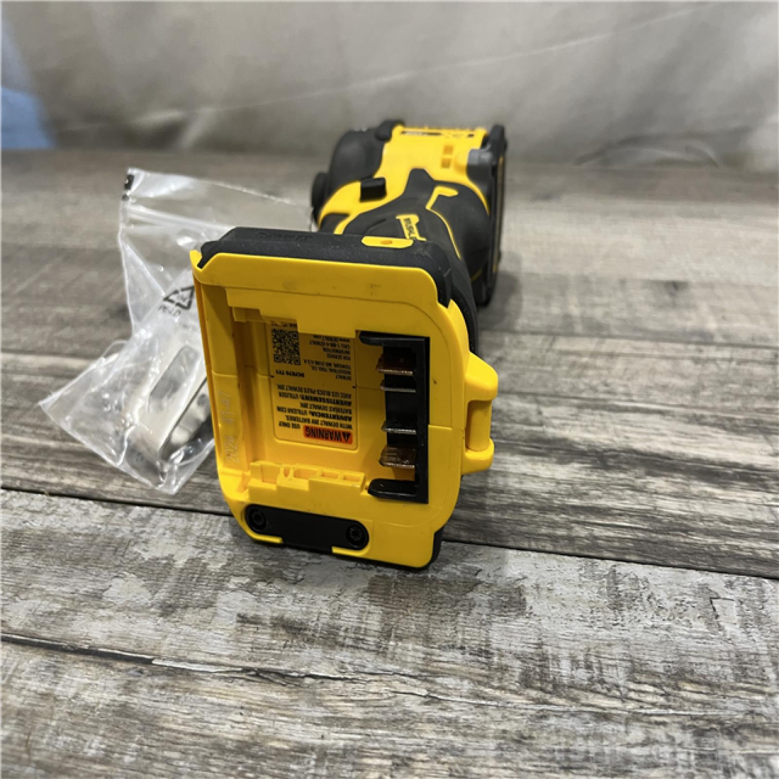 AS-IS DEWALT 20V XR Brushless Cordless 1/4 in. Quiet Hydraulic Impact Driver (Tool-Only)