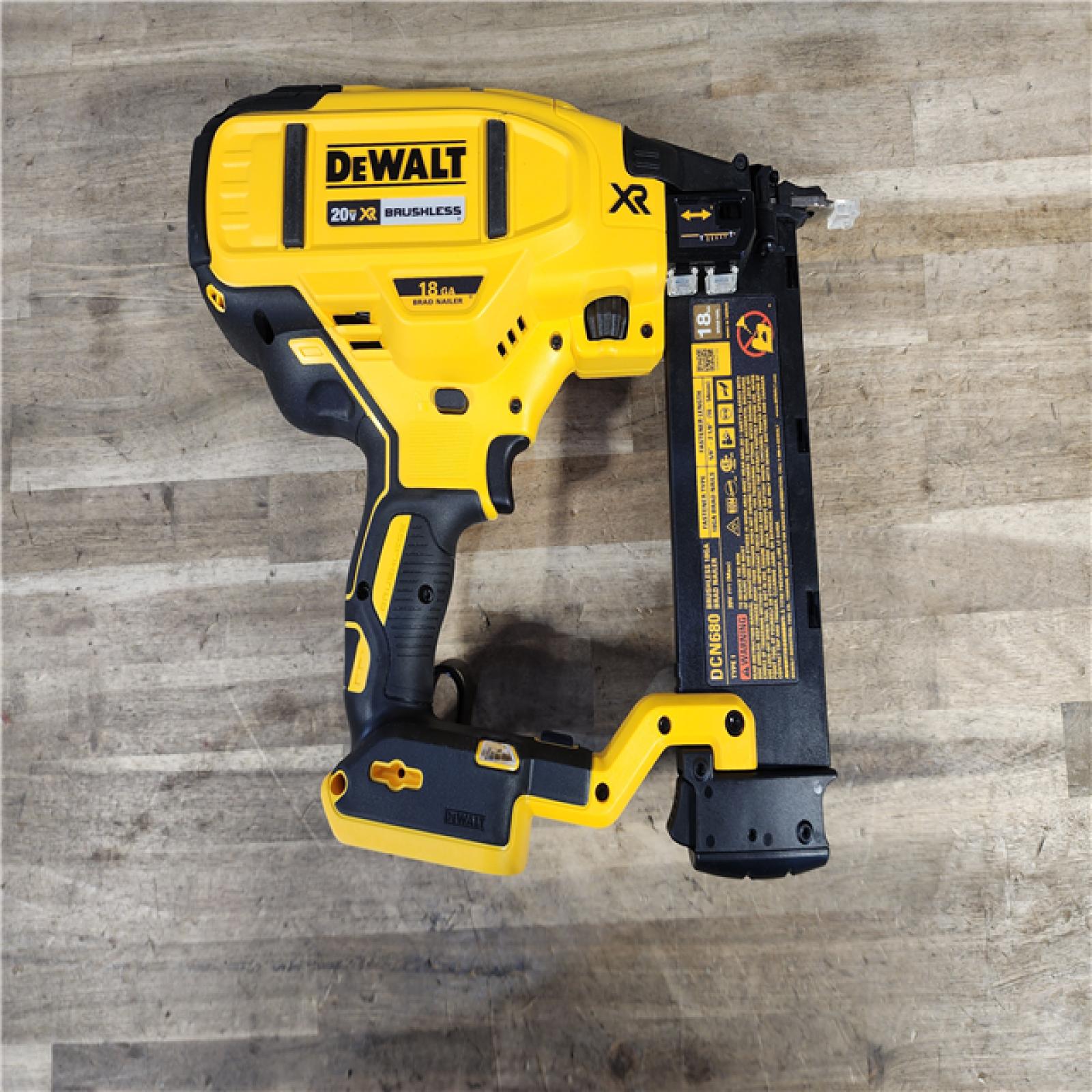 HOUSTON LOCATION - AS-IS DeWalt 20V MAX XR Lithium-Ion Electric Cordless 18-Gauge Brad Nailer (Tool Only)