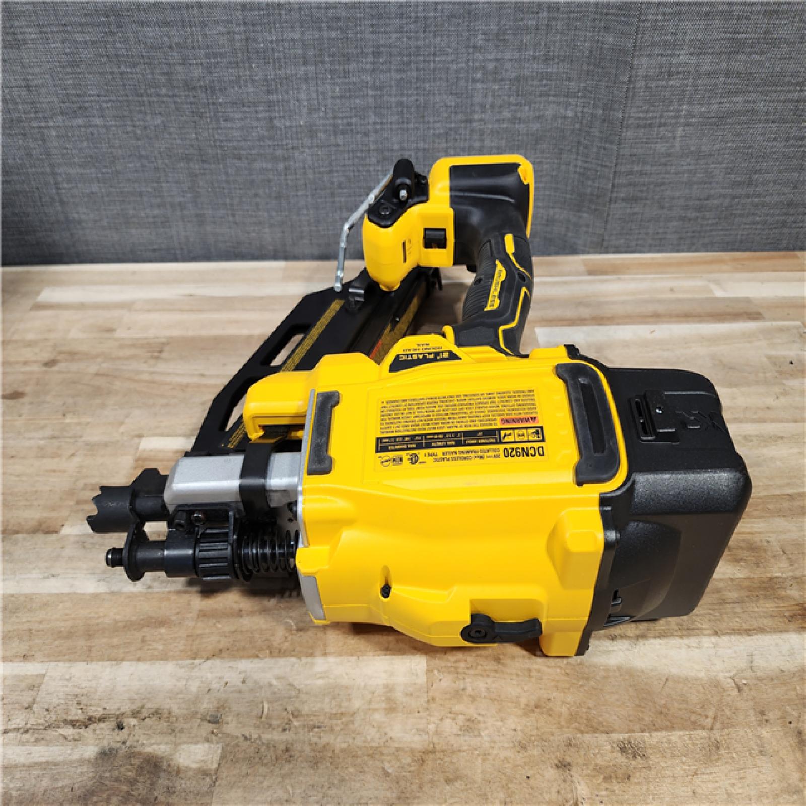 HOUSTON LOCATION - AS-IS (APPEARS LIKE NEW) DEWALT 20-Volt 21° Cordless Framing Nailer (Tool-Only)