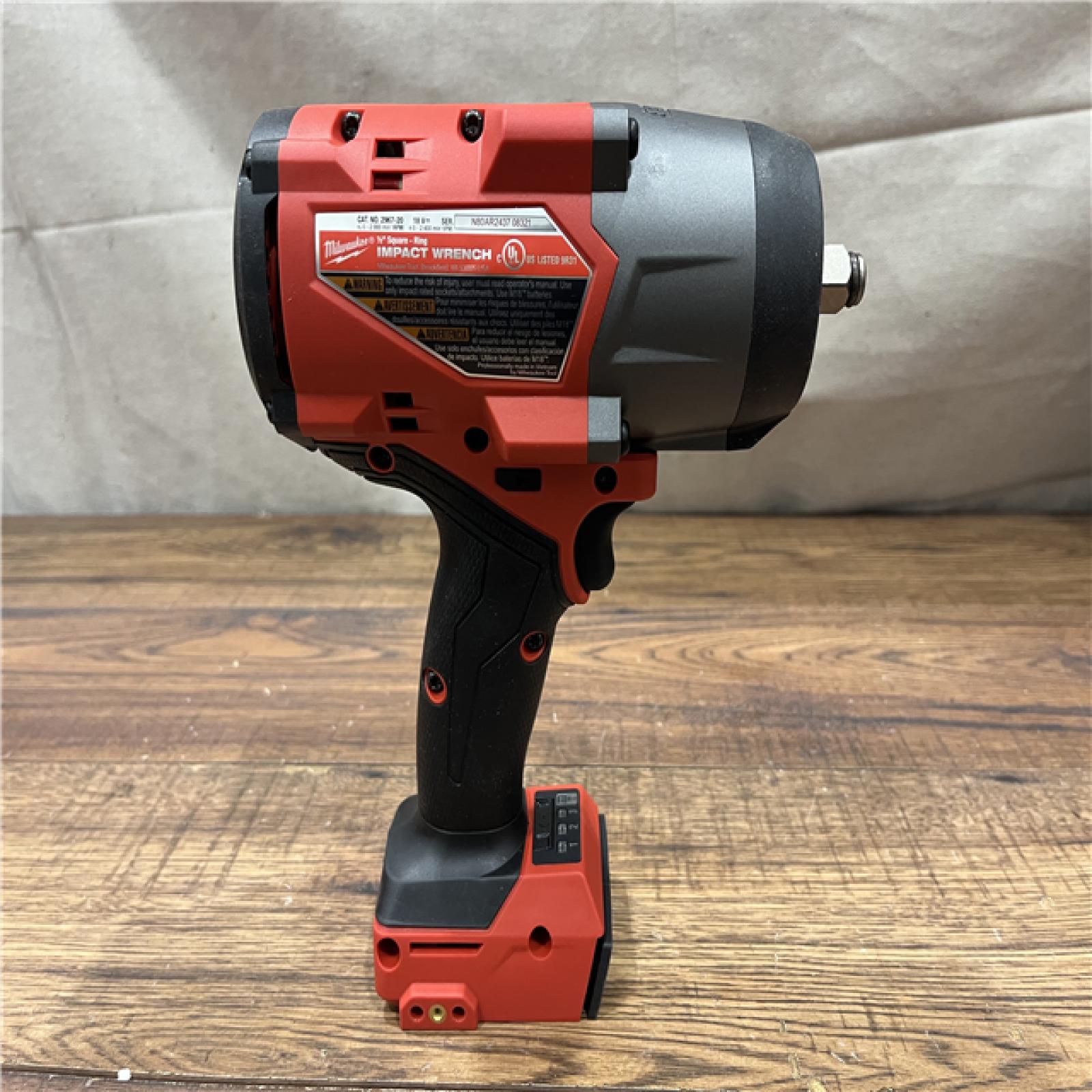 AS-IS Milwaukee M18 1/2 in. Cordless Brushless High Torque Impact Wrench Kit (Battery & Charger)