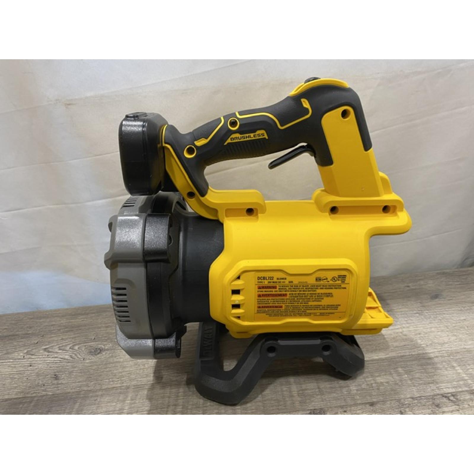 AS-IS DEWALT 20V MAX* XR Brushless Cordless Handheld Blower Kit