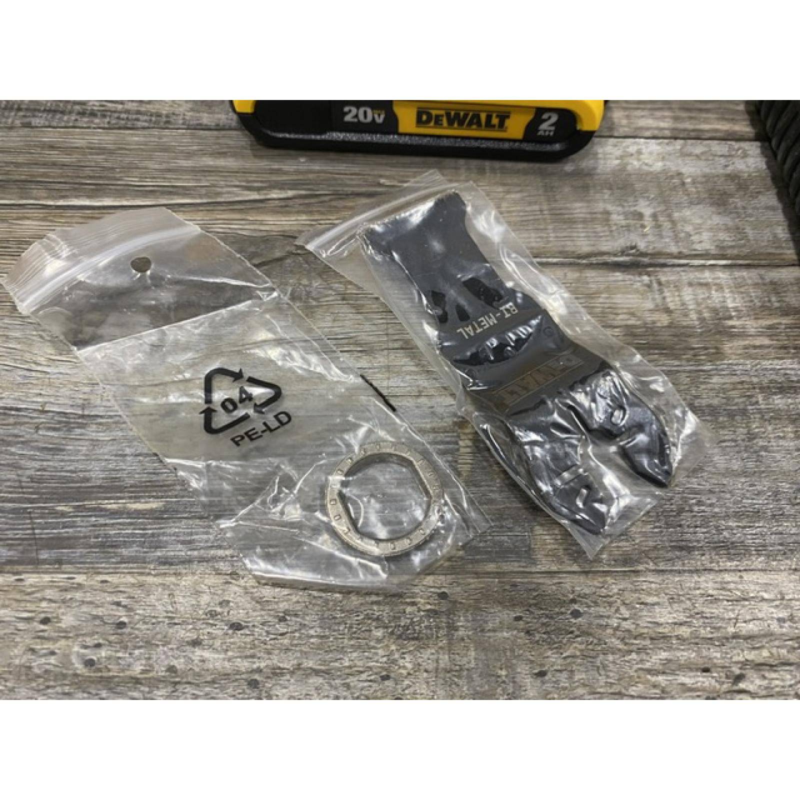 AS-IS DEWALT ATOMIC 20V MAX Cordless Brushless Oscillating Multi Tool Kit