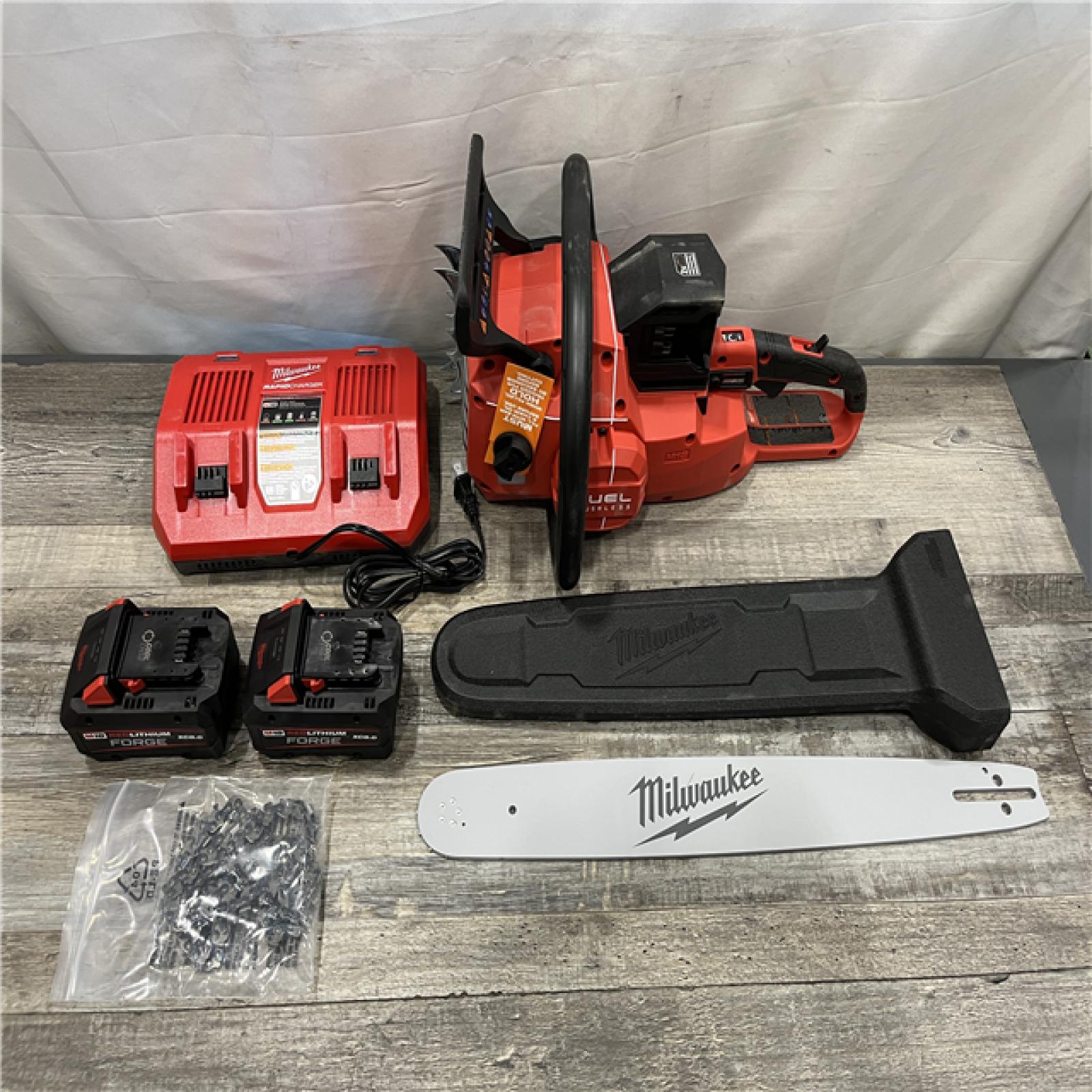 AS-IS Milwaukee FUEL 18V Brushless Cordless 20 in. Dual Battery Chainsaw Kit