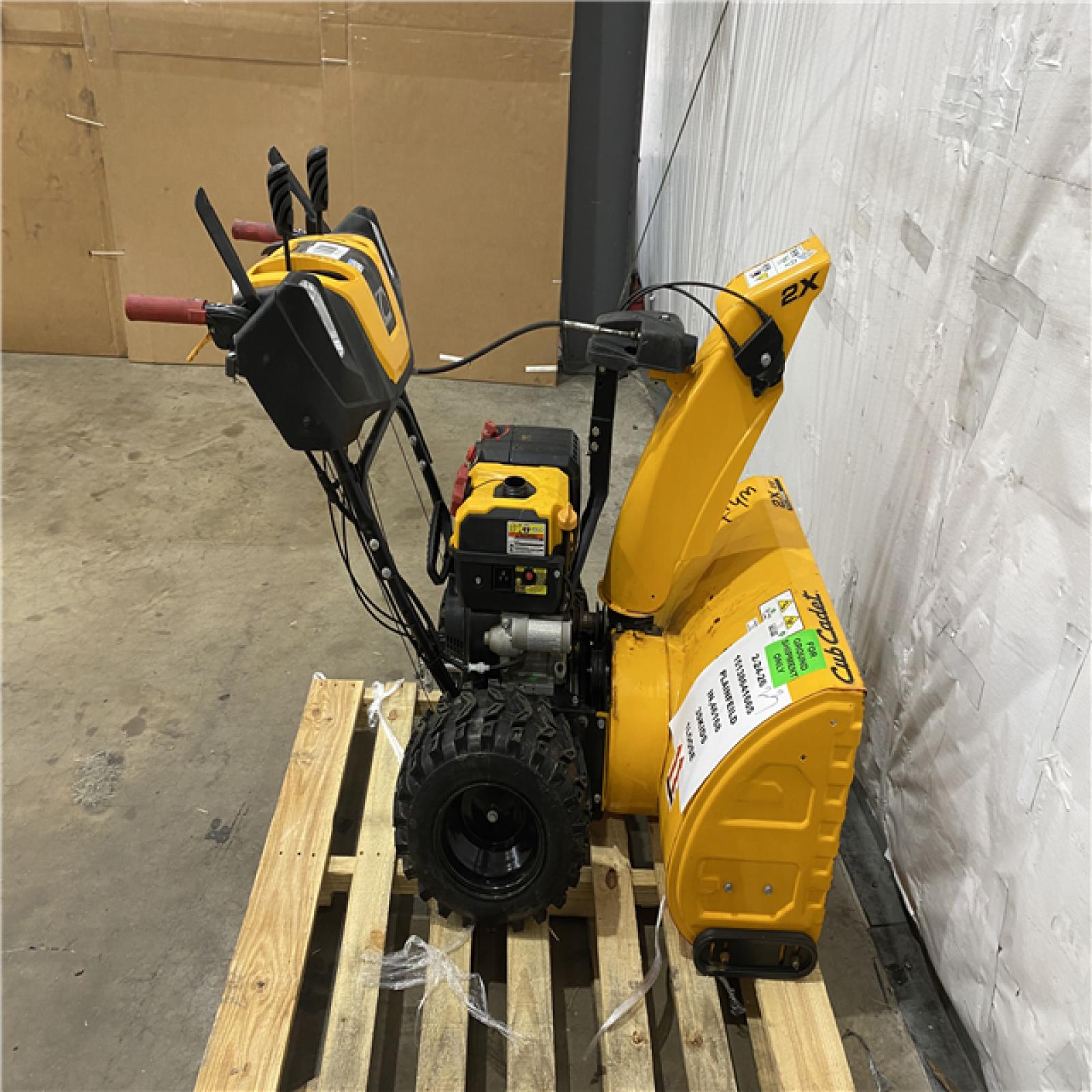 Houston Location AS IS - Cub Cadet 2X 28 in. Snowblower