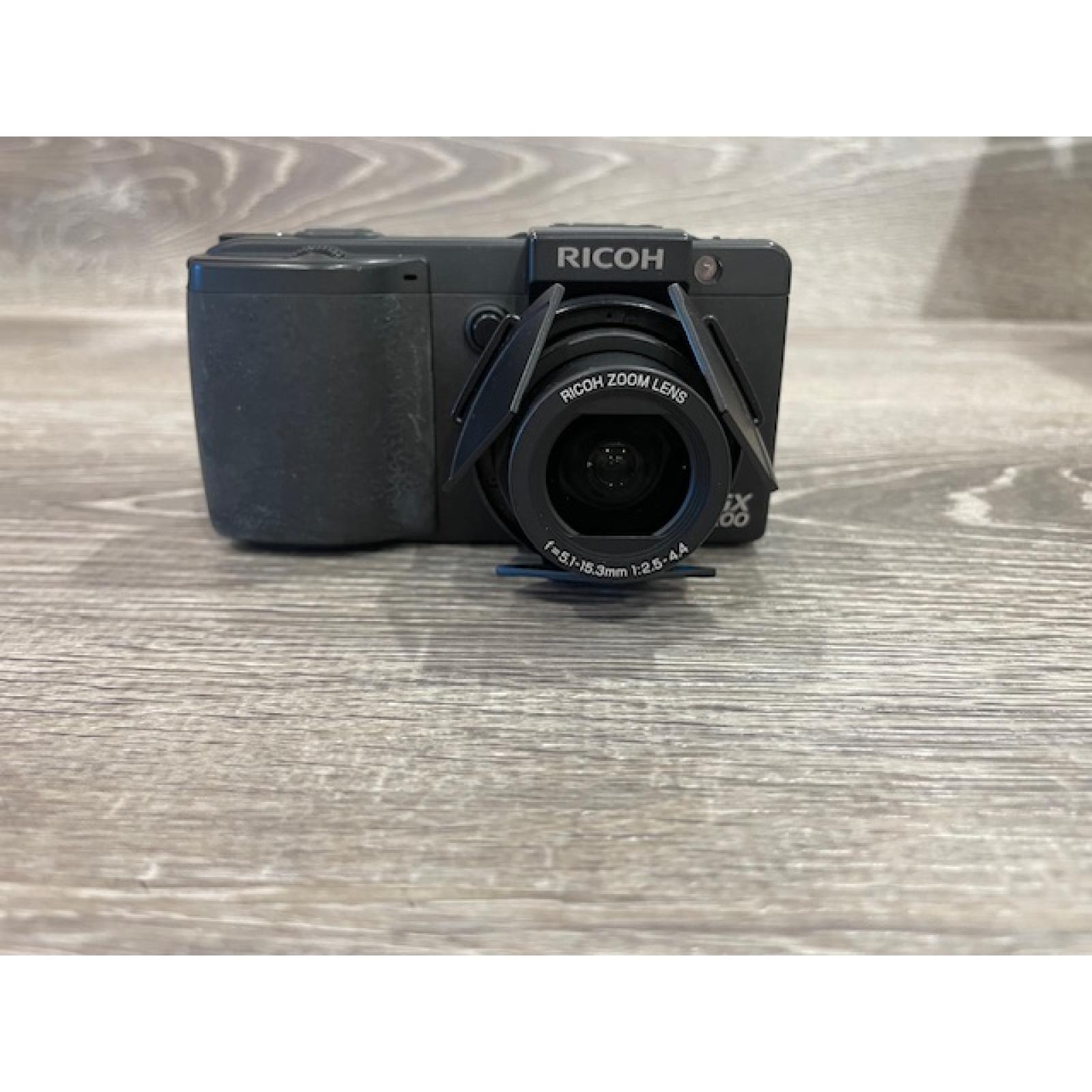 AS-IS Ricoh Digital Camera Gx200